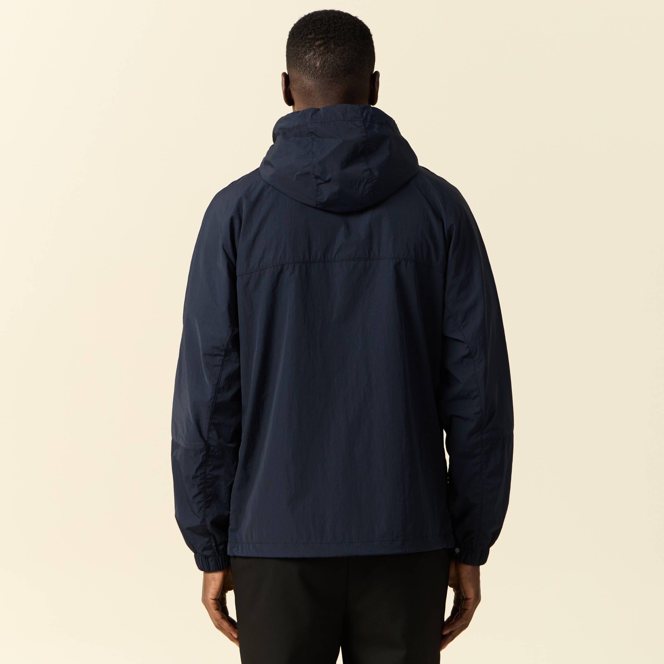 coupe vent zippe a capuche bleu marine homme Coupe-vent zippé à capuche bleu marine homme
