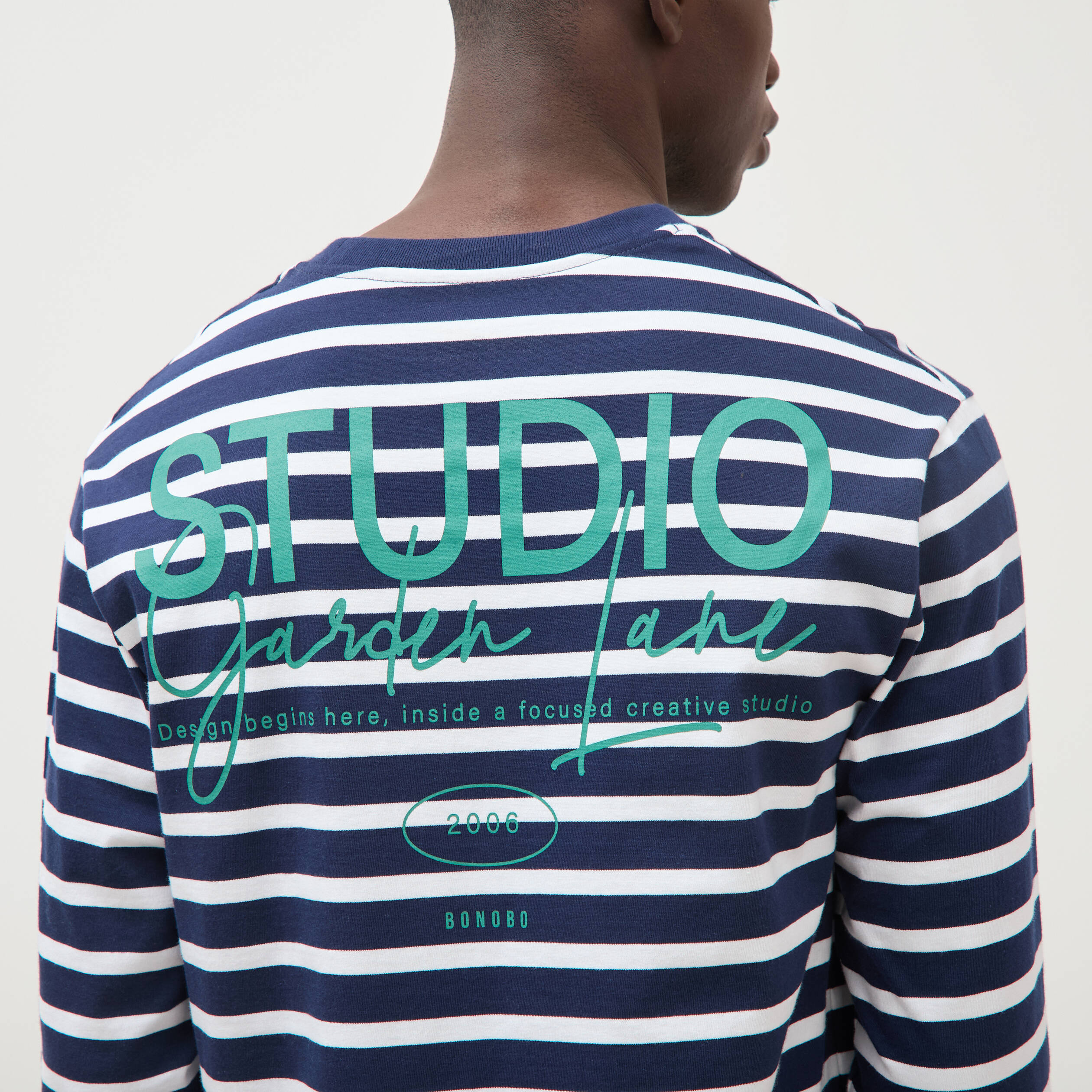 T-shirt ray&eacute; col rond manches longues blanc homme