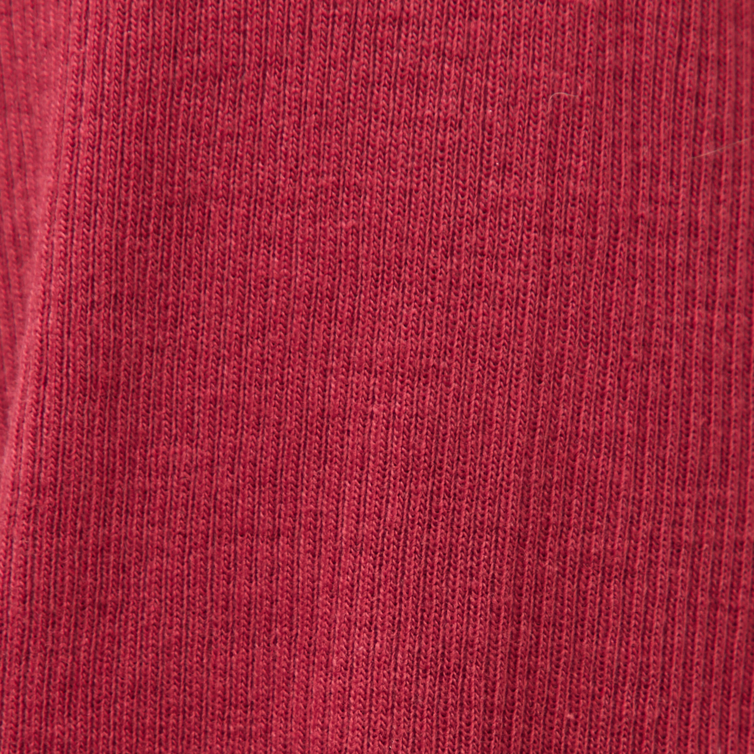 T-shirt cintr&eacute; manches longues rouge fonc&eacute; femme