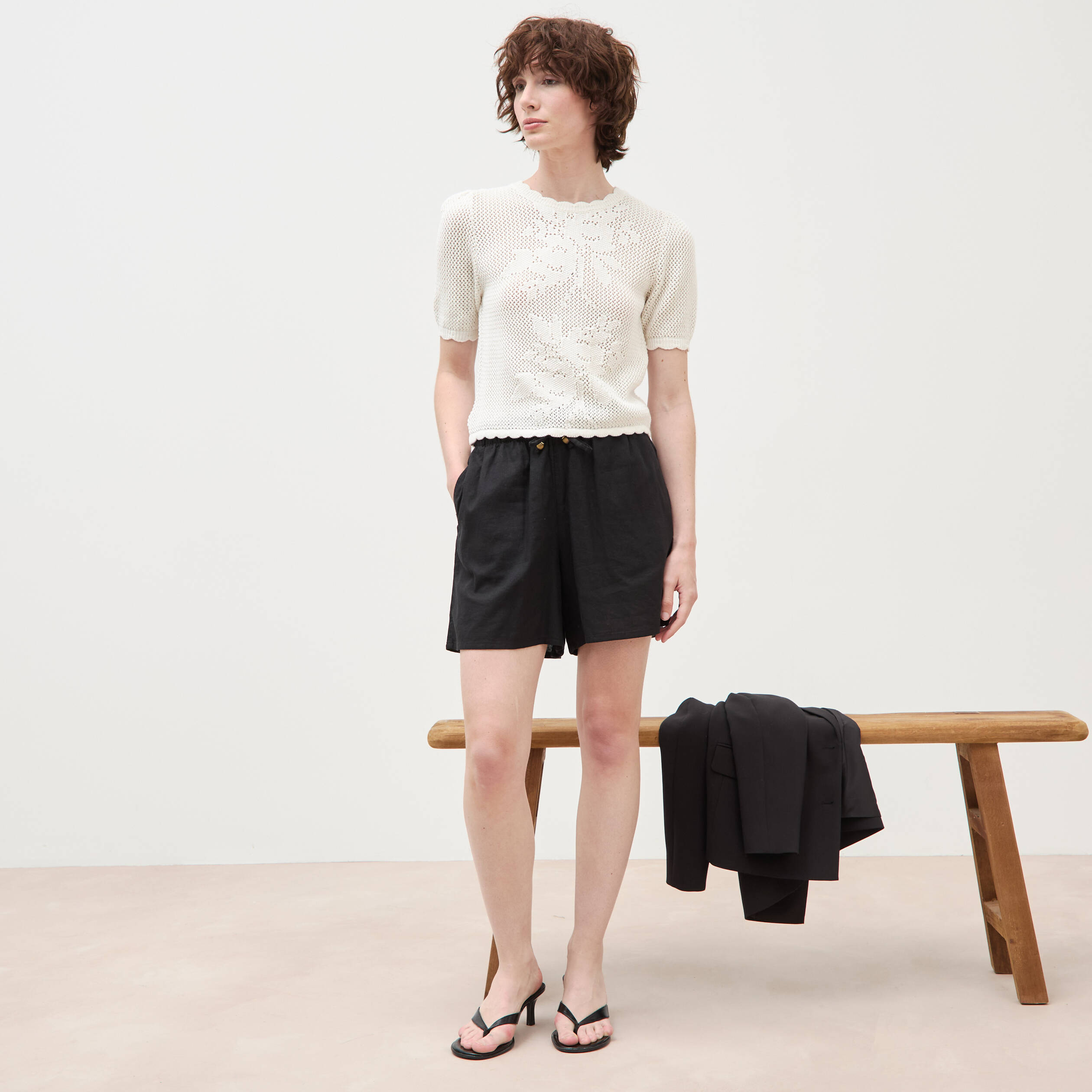 Short taille haute noir femme
