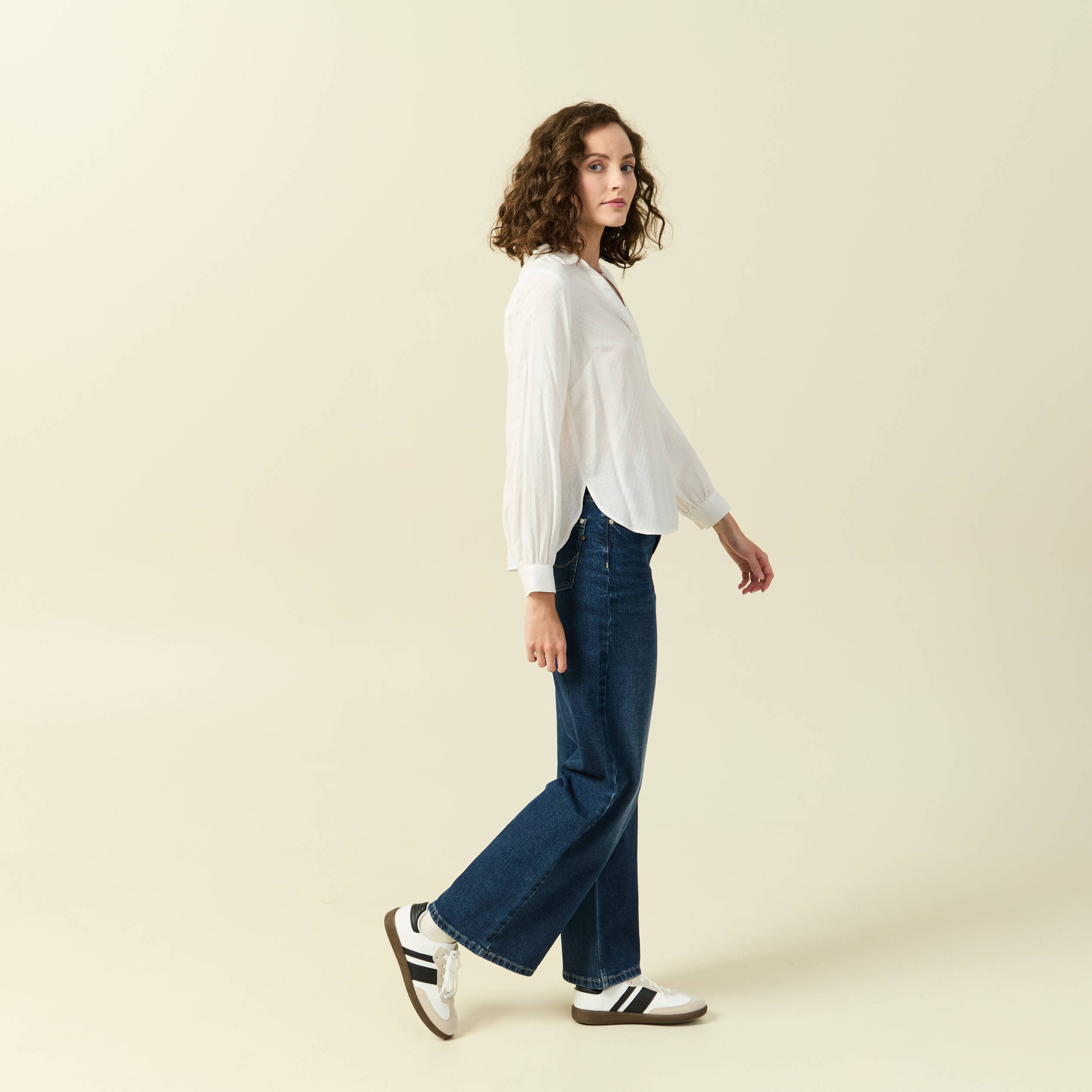 Blouse manches longues col V fluide ecru femme