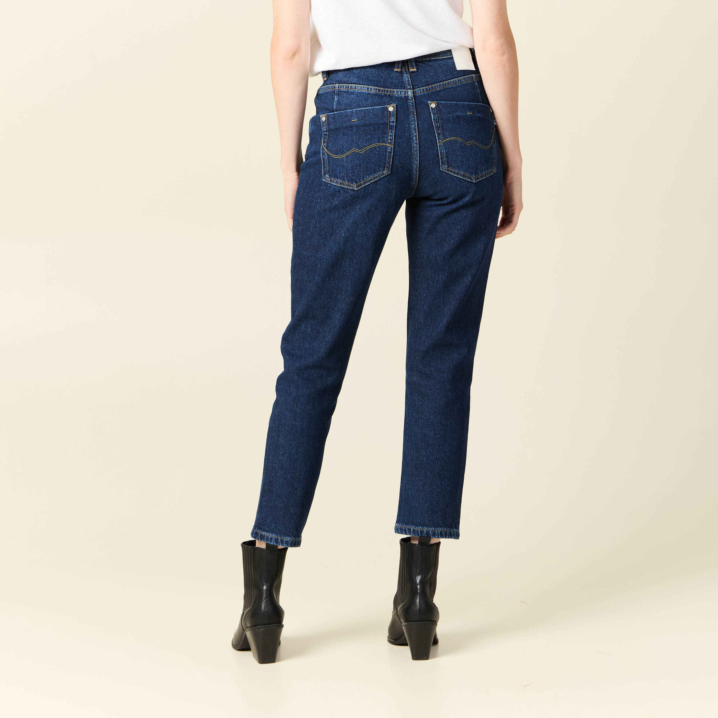 Jeans mom slim denim brut femme