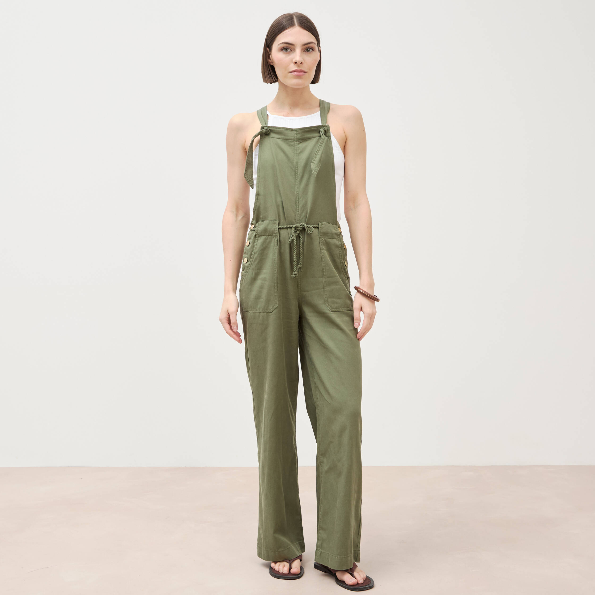 Salopette col rond &agrave; fines bretelles vert kaki femme