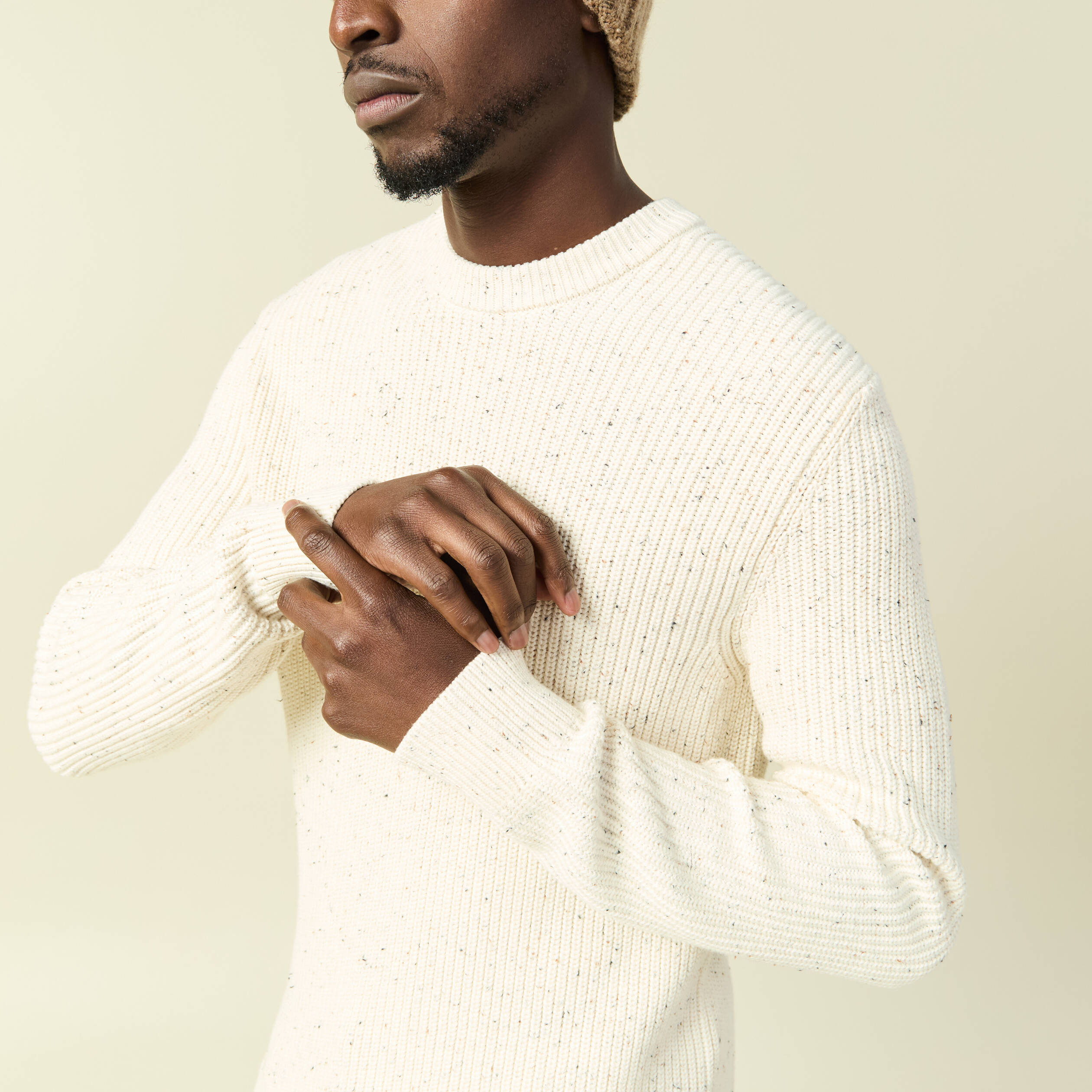 Pull col rond manches longues en coton ecru homme