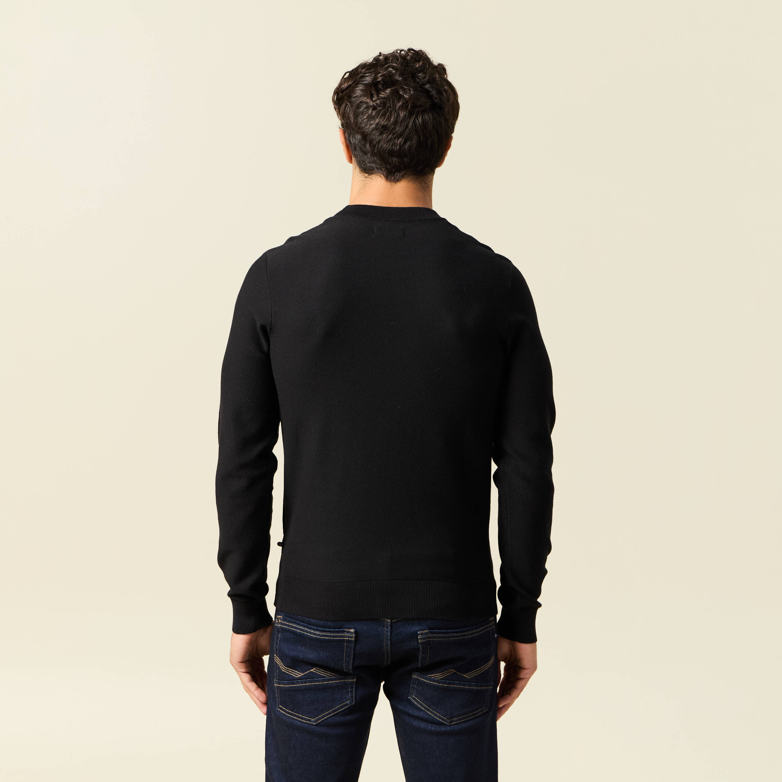 Pull col rond manches longues noir homme