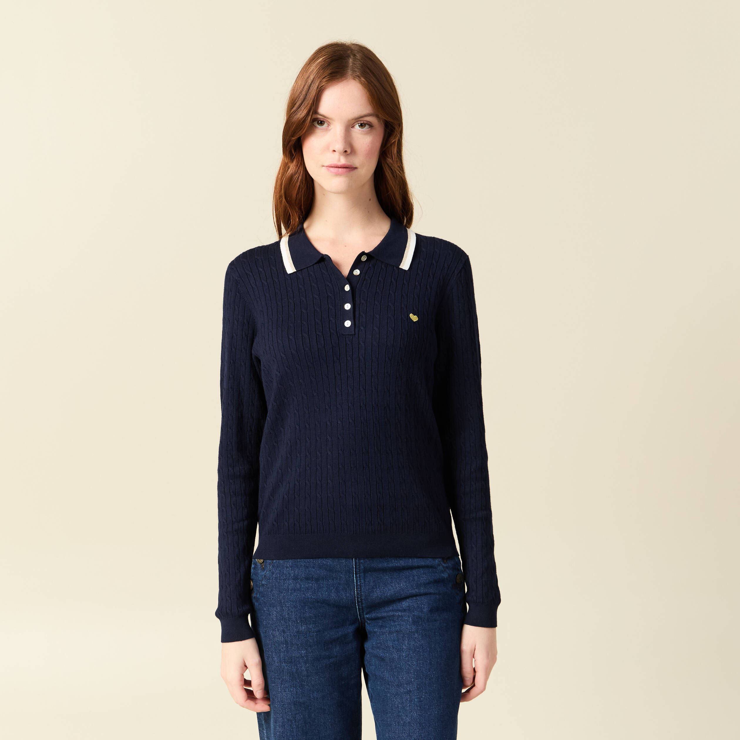 Polo avec torsade et c&oelig;ur brod&eacute; bleu marine femme