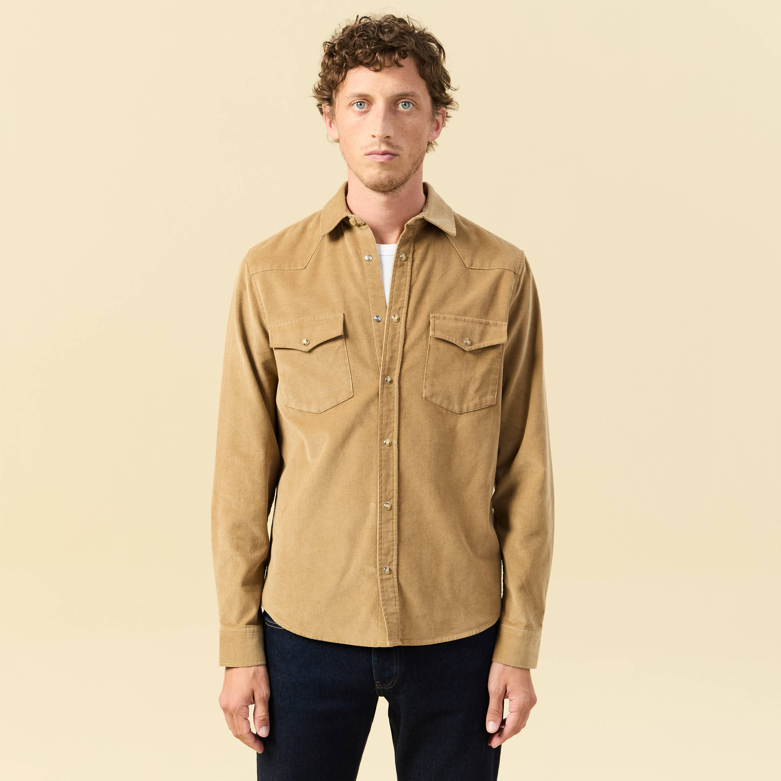 Chemise col classique manches longues beige homme