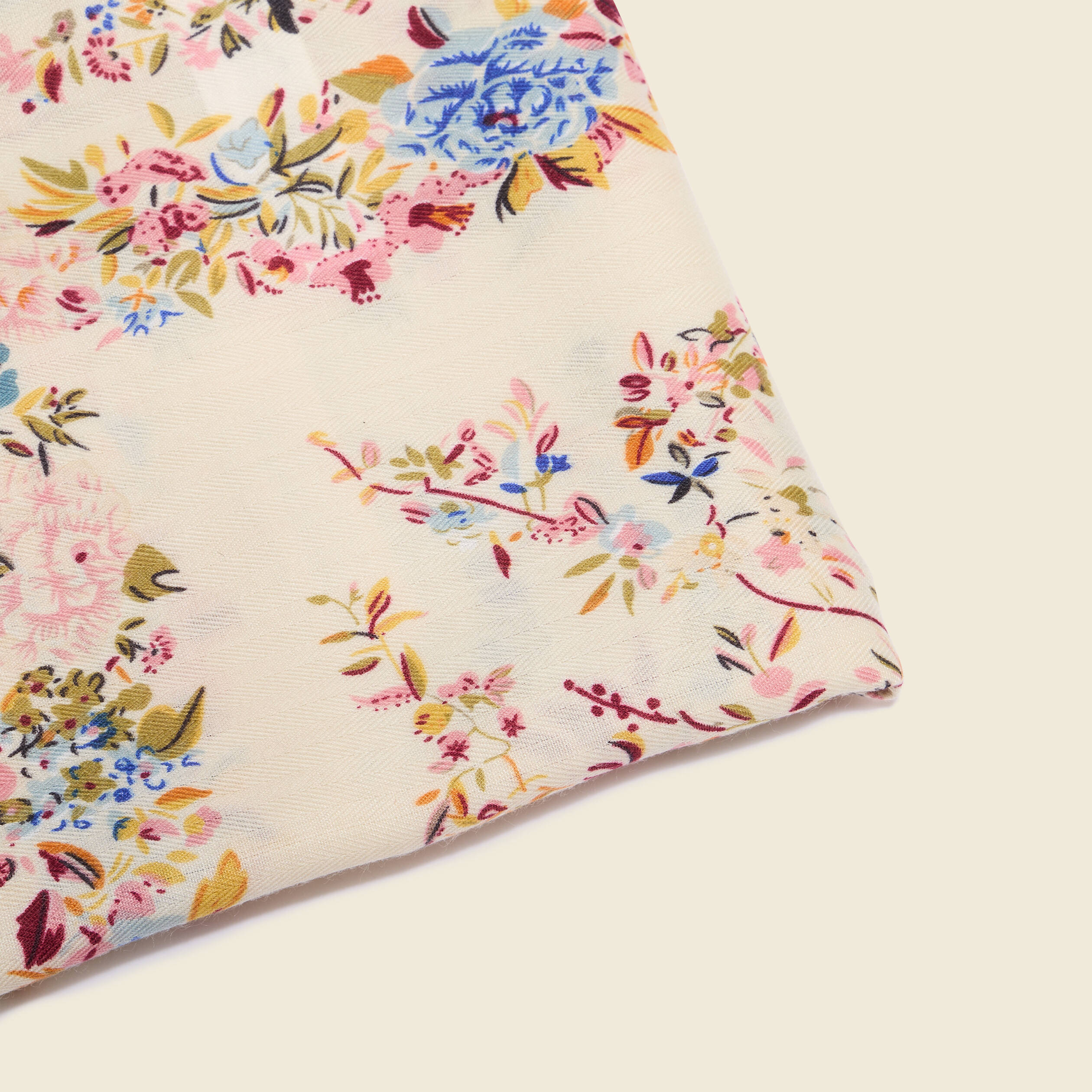 Foulard satin&eacute; ecru femme