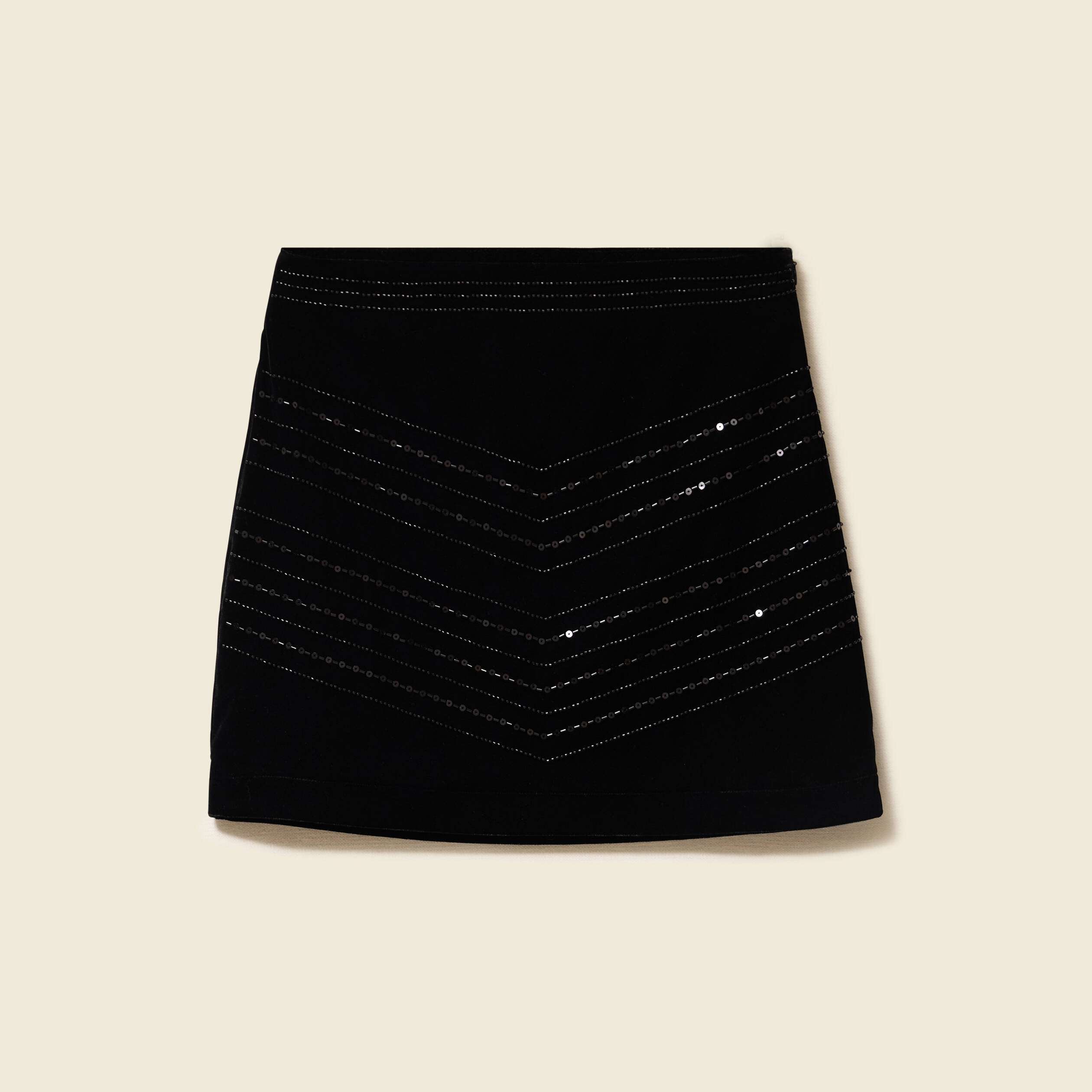 Jupe doubl&eacute;e broderie effet brillant noir femme