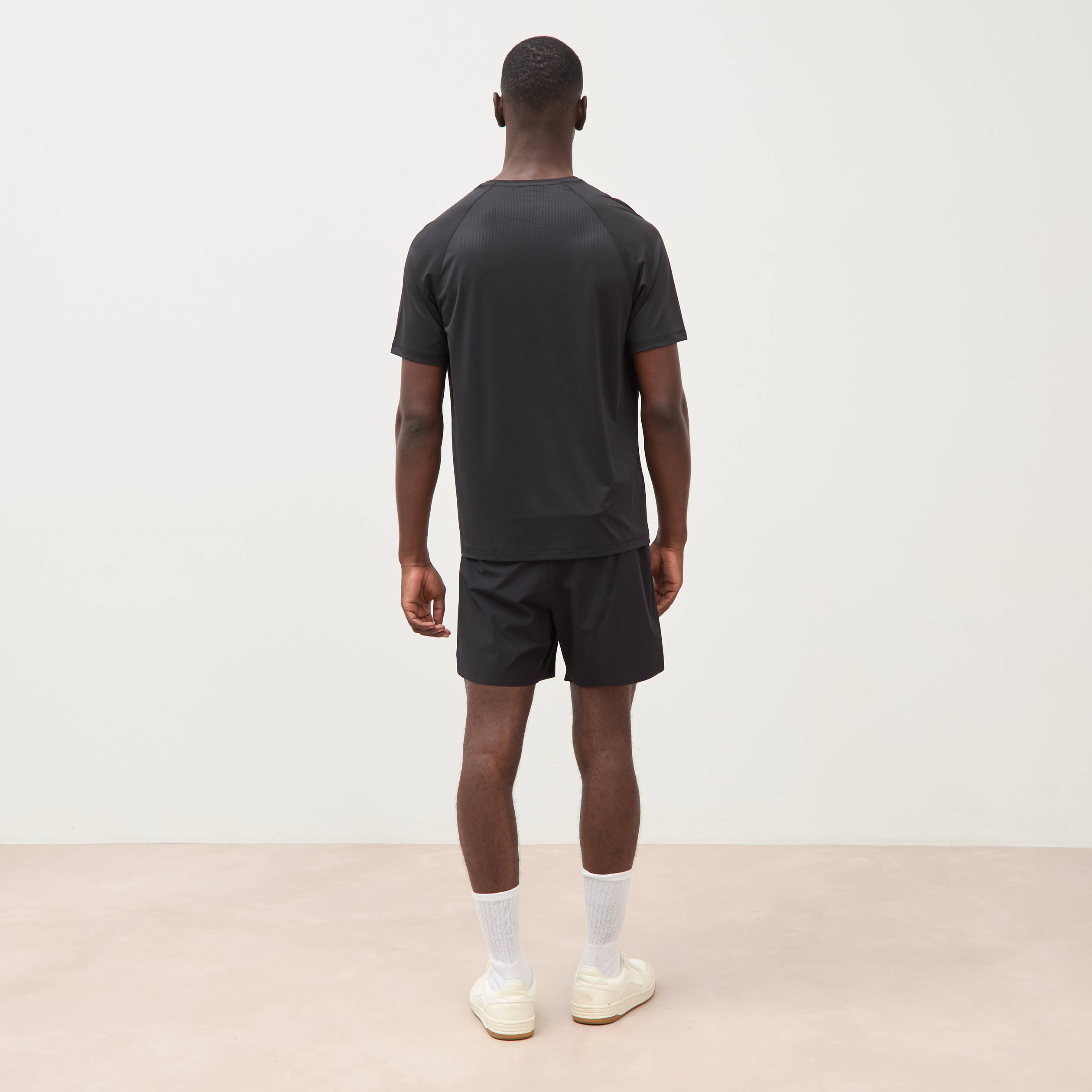 T-shirt col rond manches courtes noir homme