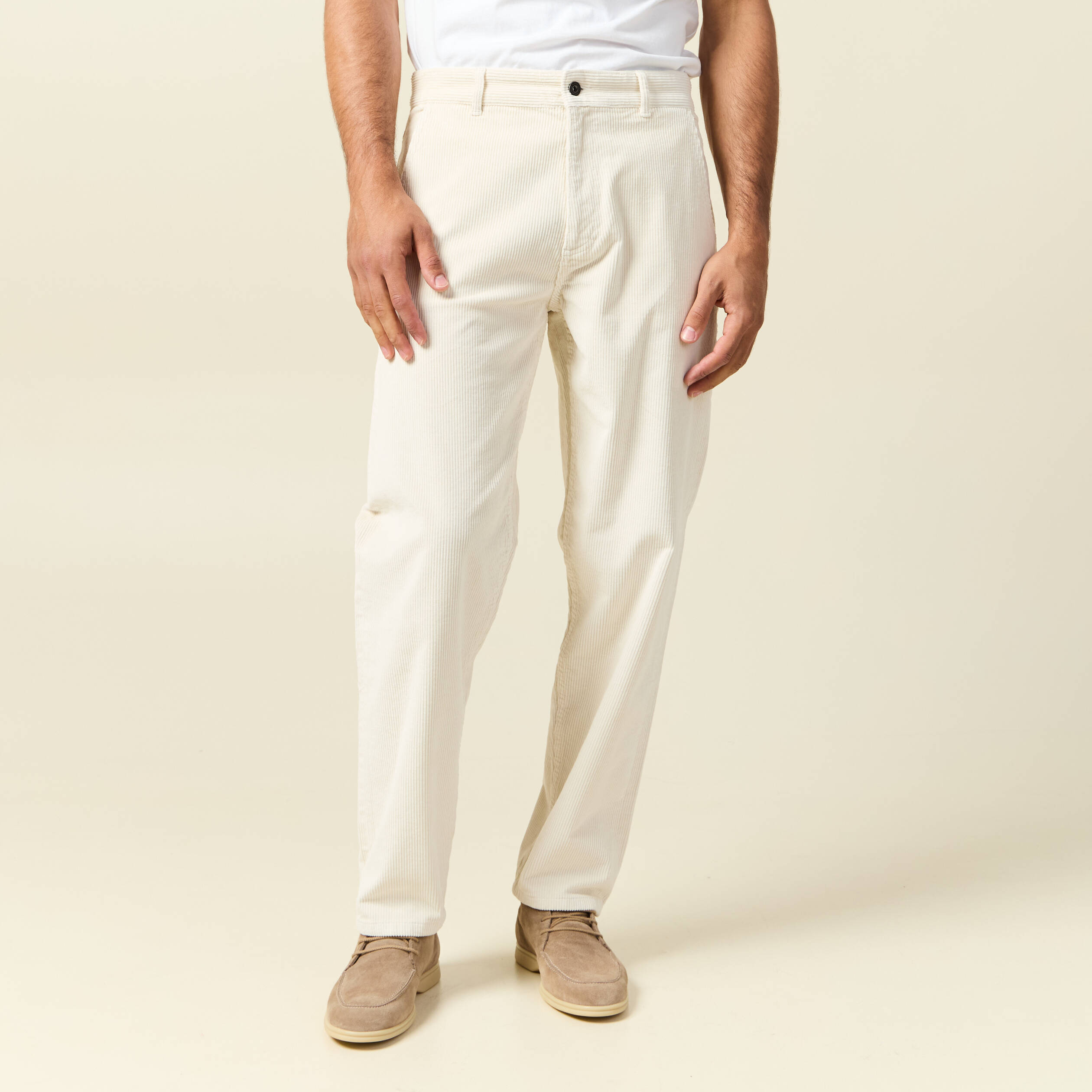 Pantalon droit en velours longueur 32 ecru homme