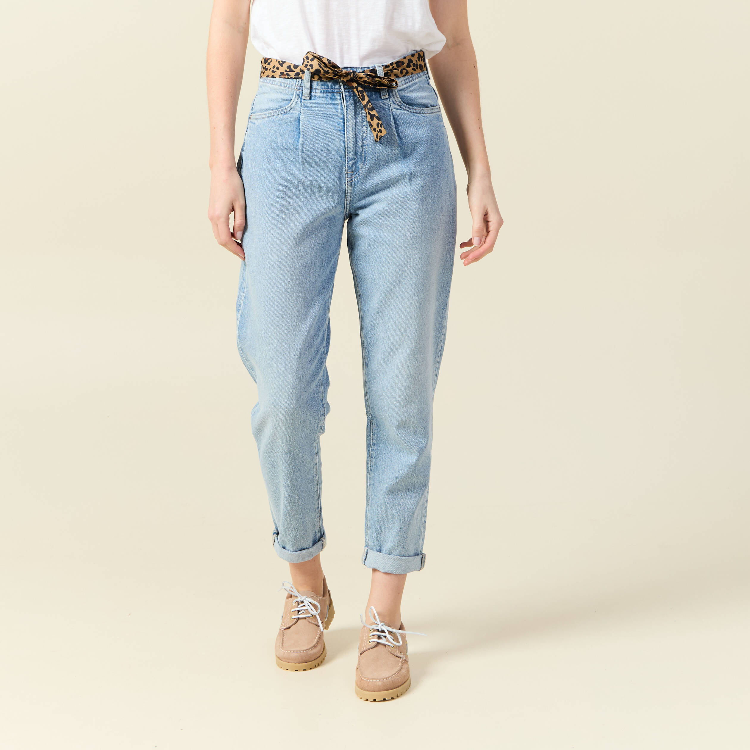 jeans mom ceinture foulard denim bleach femme Jeans mom ceinture foulard denim bleach femme