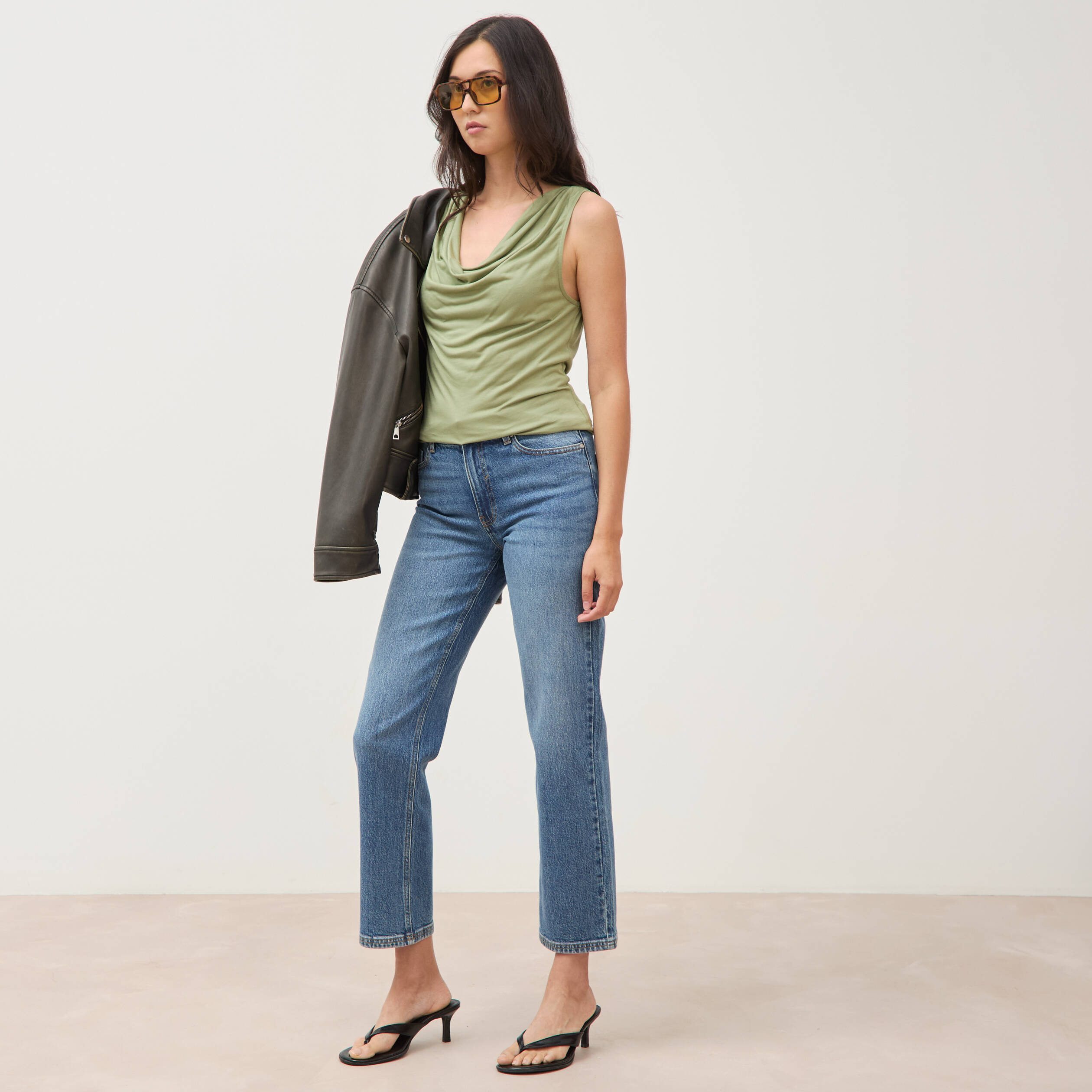 D&eacute;bardeur ajust&eacute; col b&eacute;nitier vert kaki femme