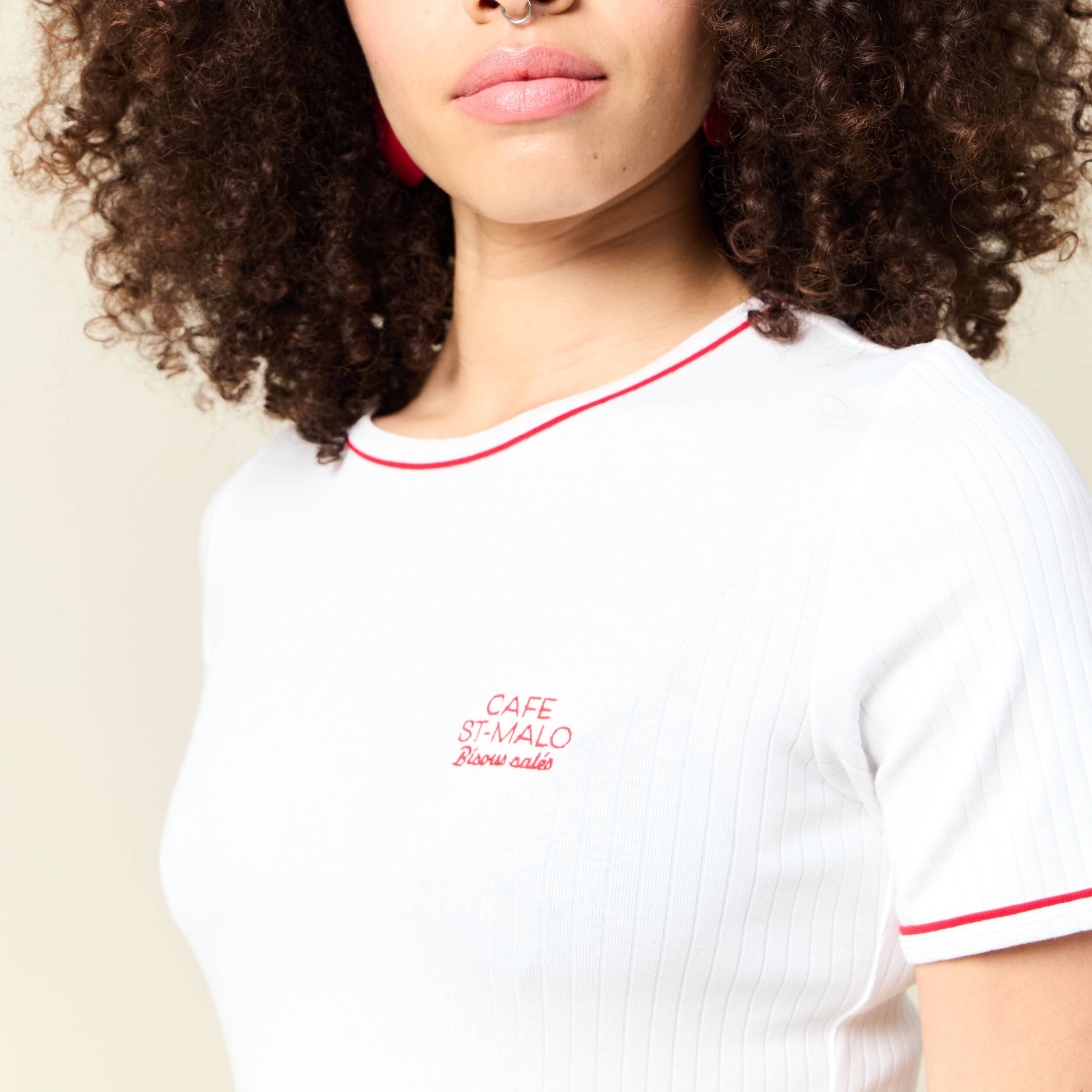 short ajuste court manches courtes blanc femme Short ajusté court manches courtes blanc femme