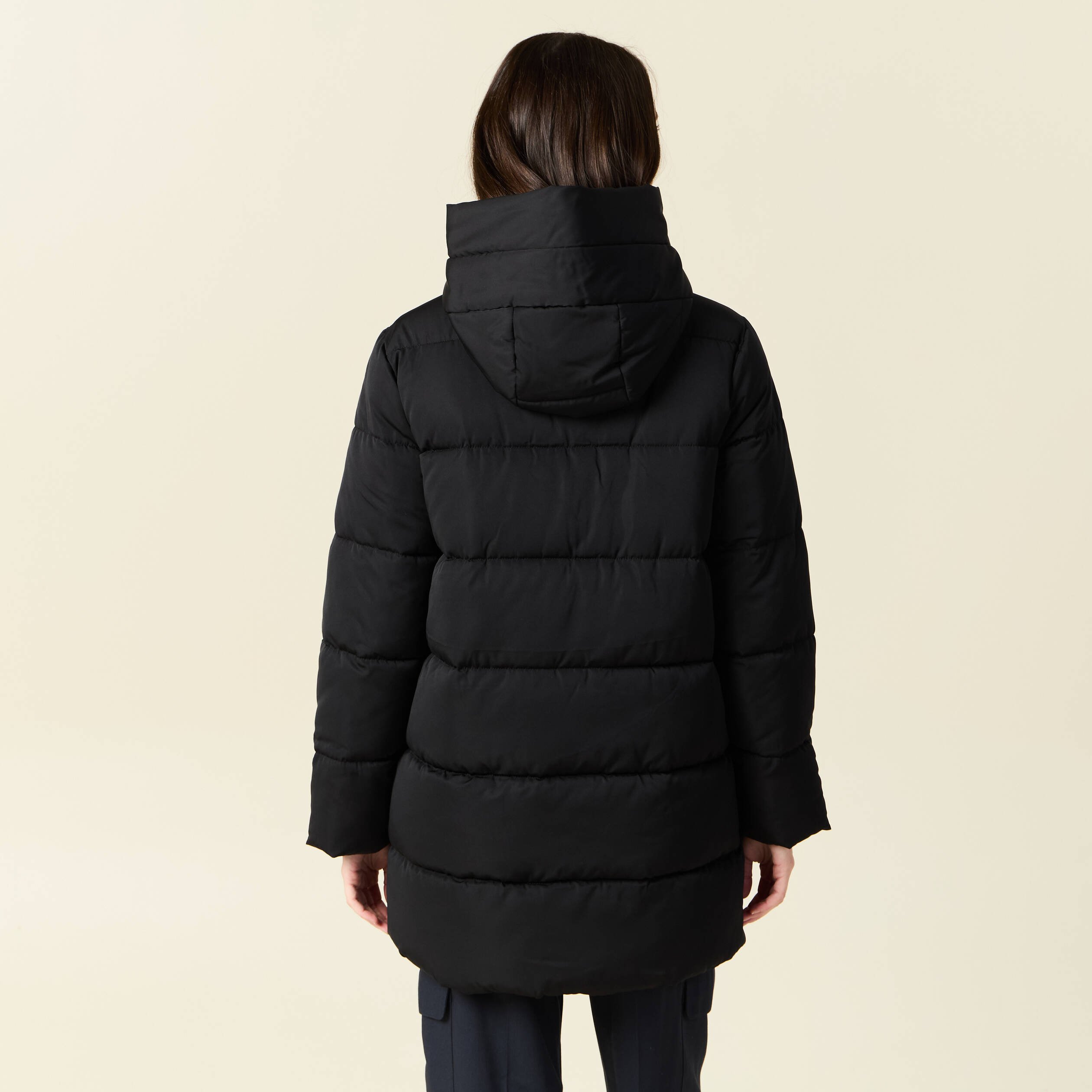doudoune longue a capuche noir femme Doudoune longue à capuche noir femme