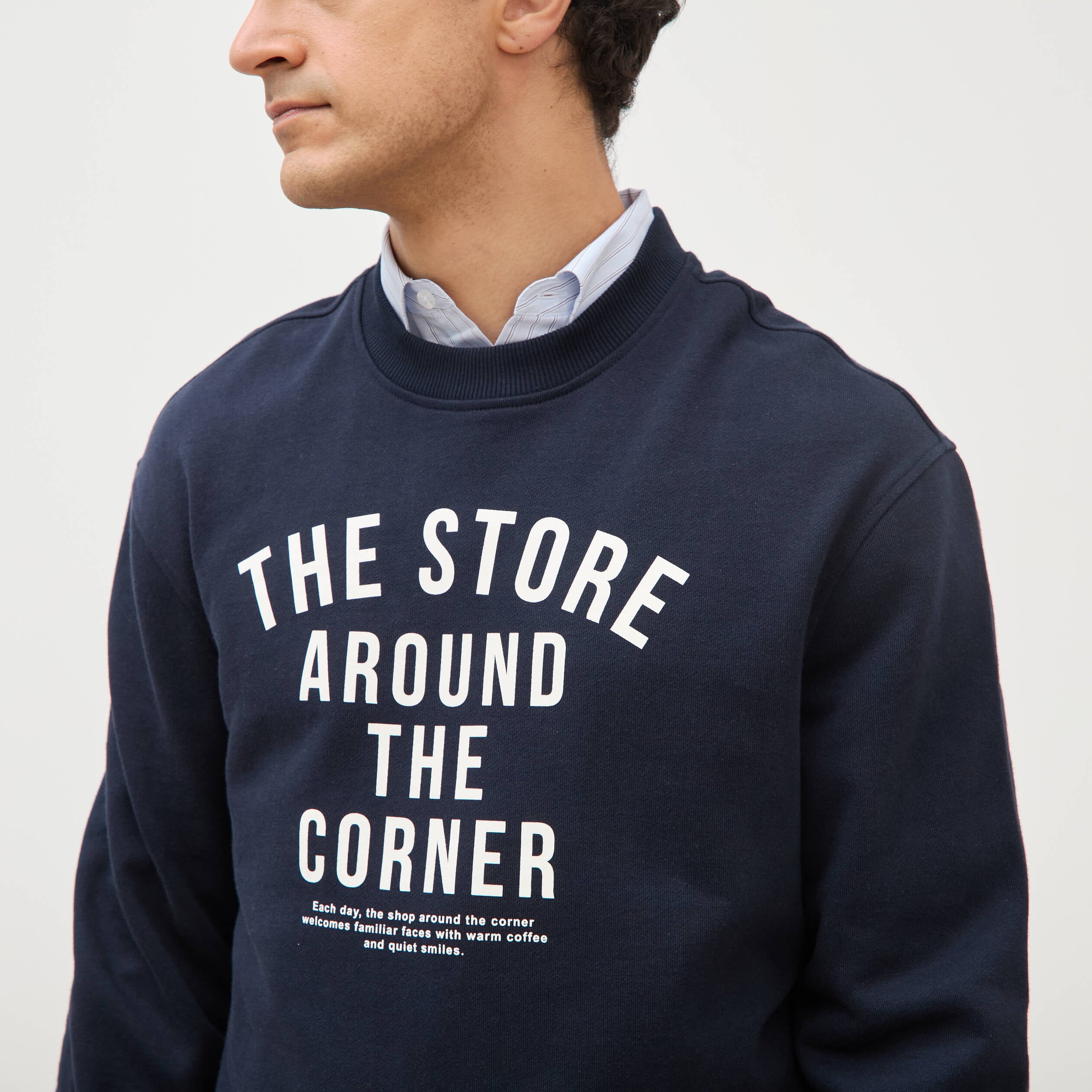 Sweat droit col rond en coton bleu marine homme