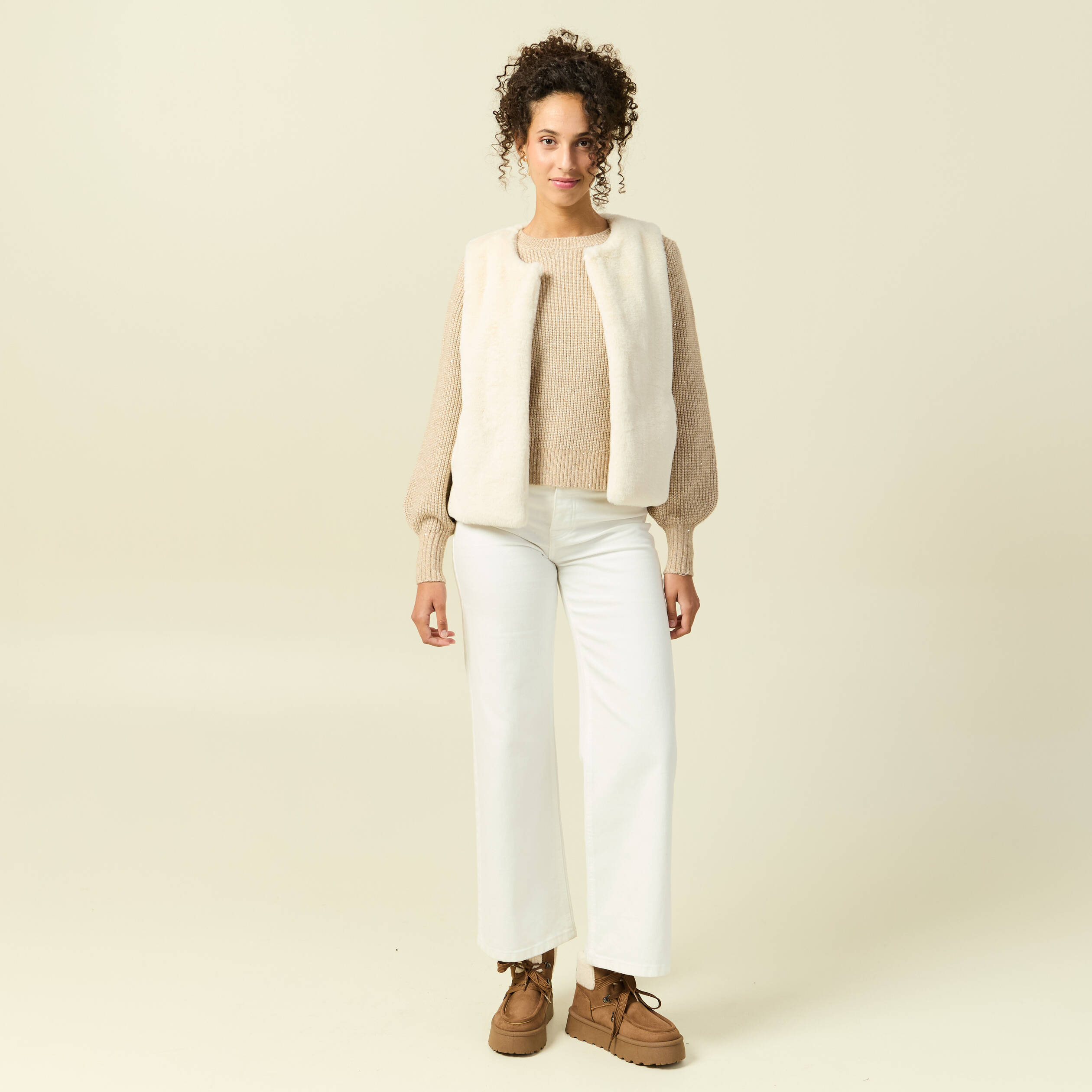 Pull manches longues col rond &agrave; sequins creme femme