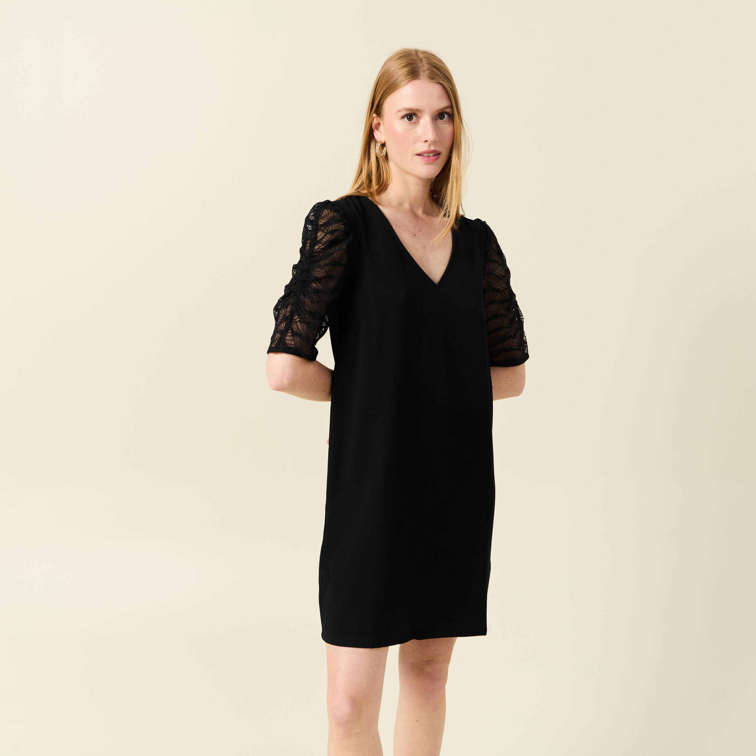 Robe droite manches 3/4 noir femme