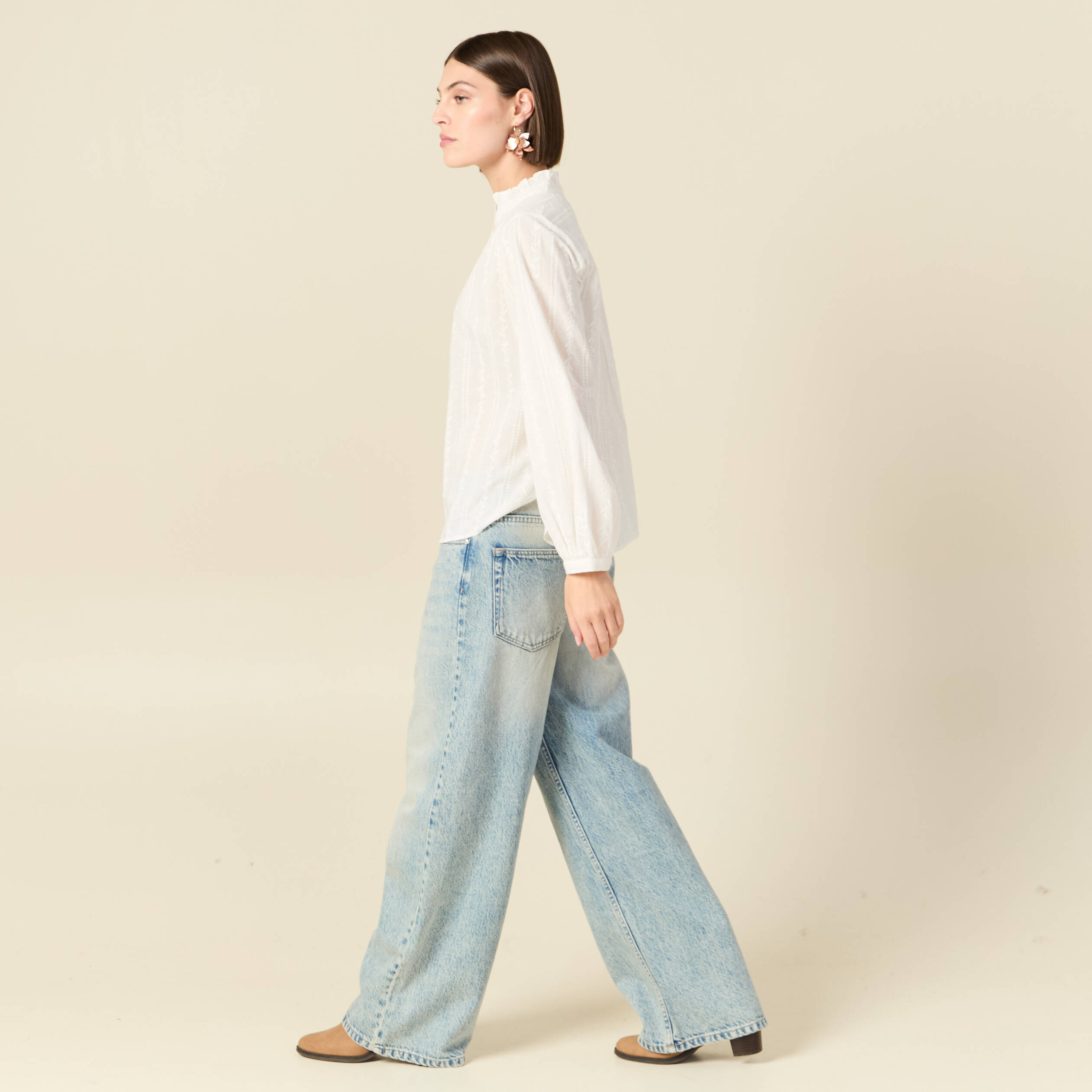 Blouse col mao manches longues en coton ecru femme