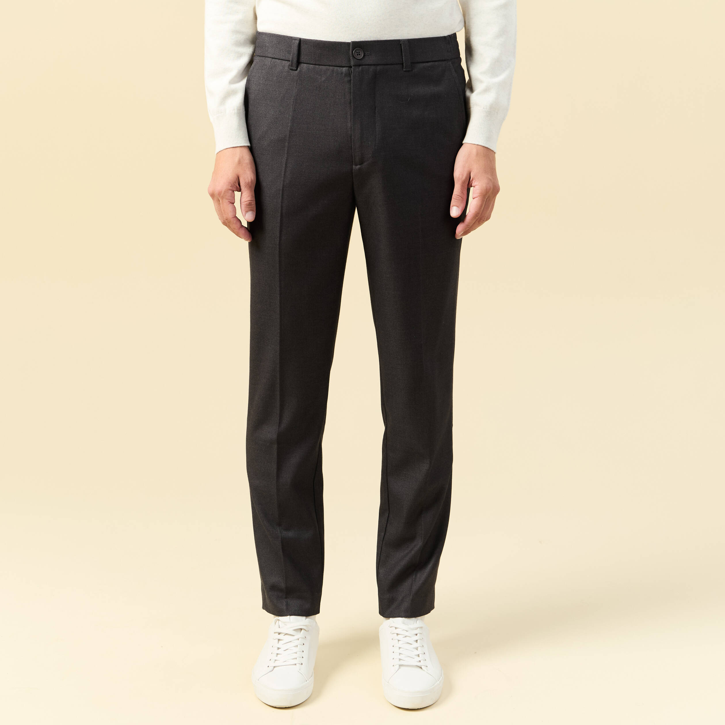 Pantalon gris fonc&eacute; homme