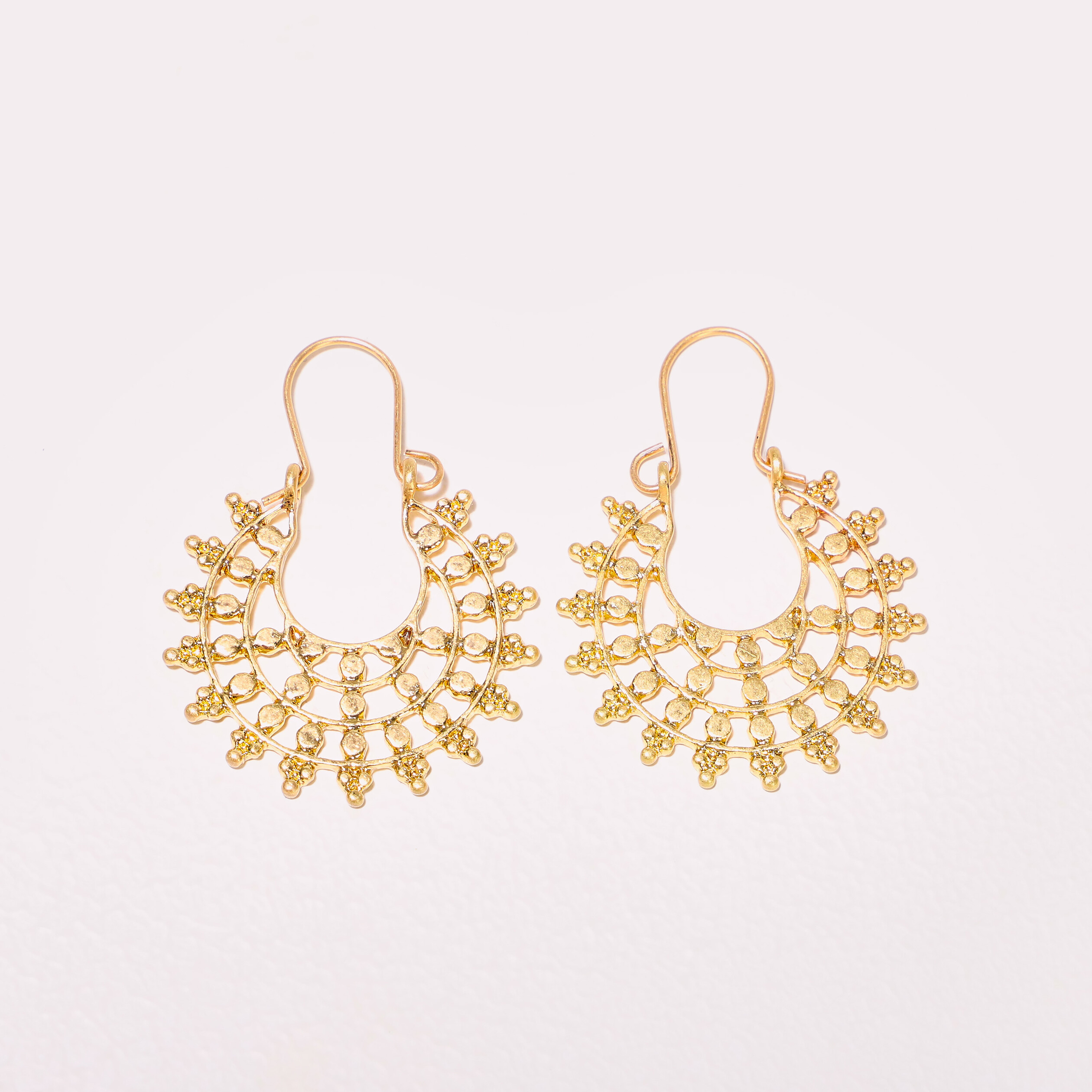 Boucles d'oreilles pendantes couleur or femme