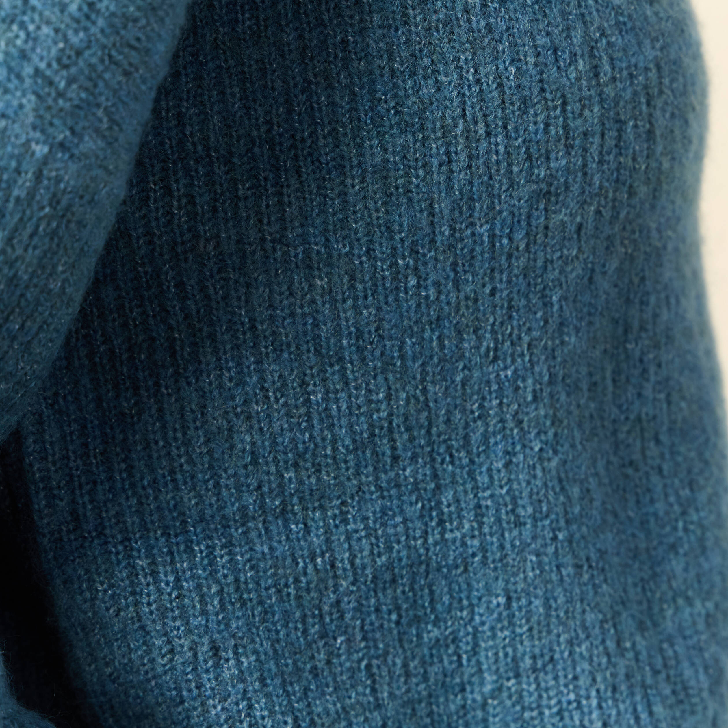 pull manches longues col en v bleu gris femme Pull manches longues col en V bleu gris femme