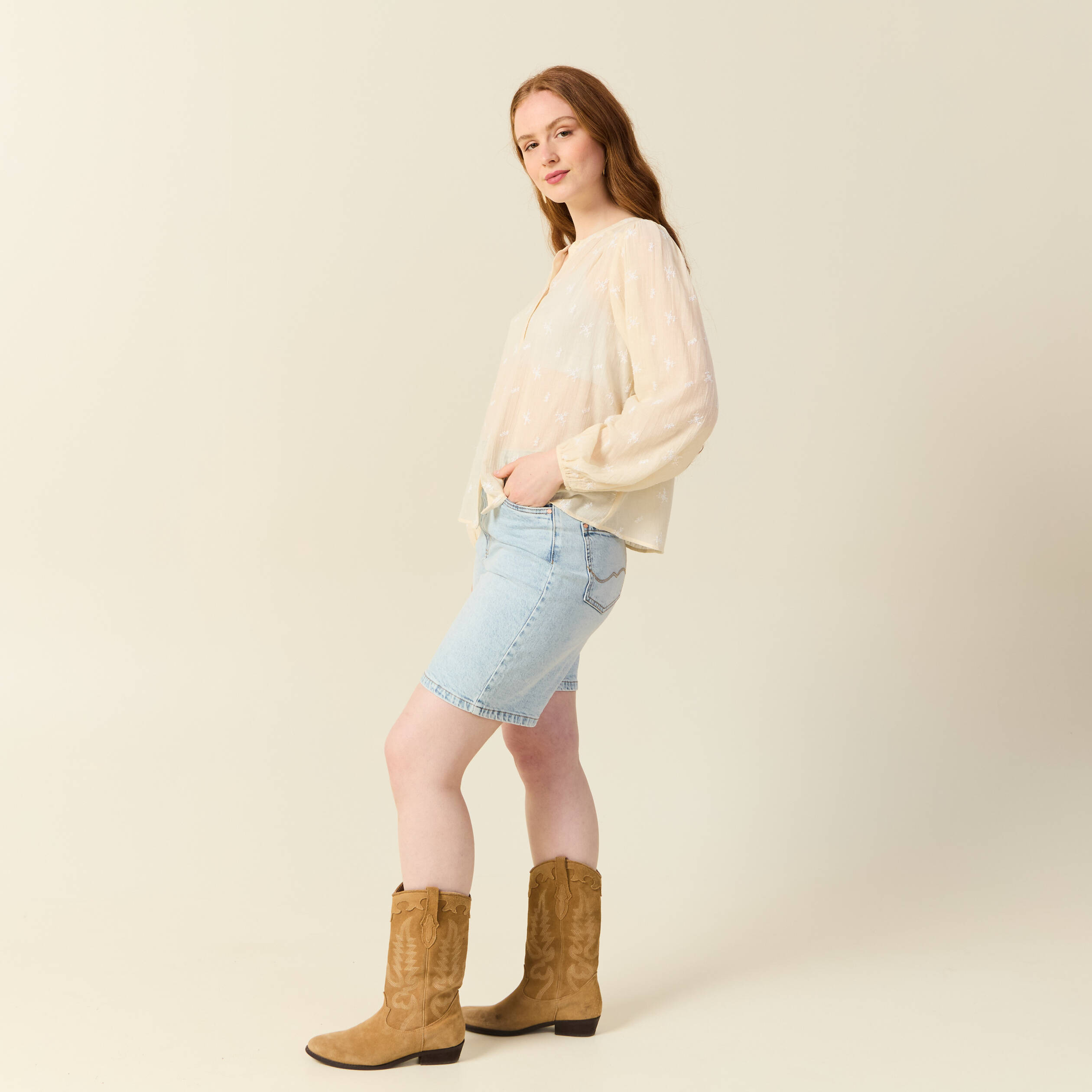 blouse manches longues brodee creme femme Blouse manches longues brodée creme femme