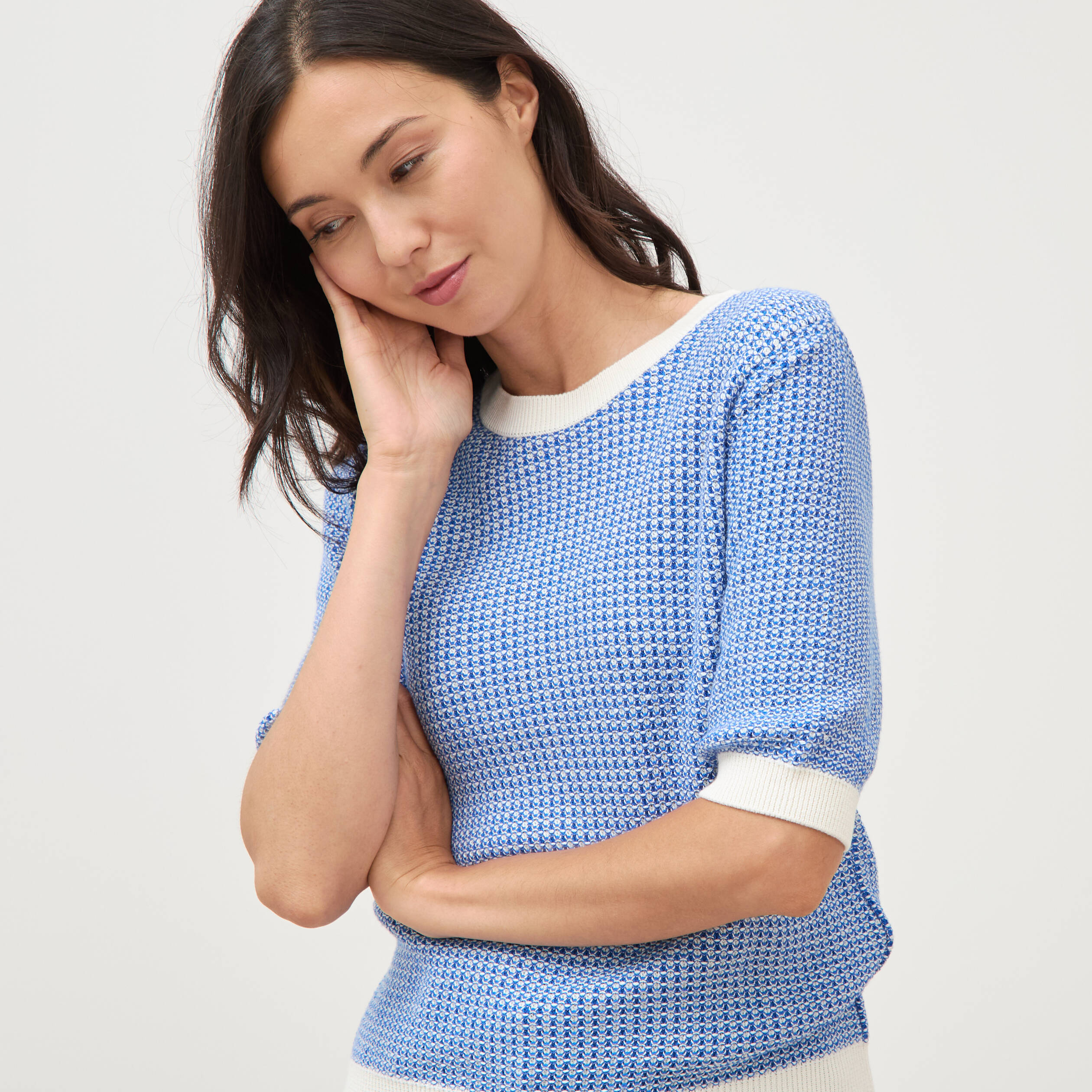 Pull droit court manches courtes bleu electrique femme