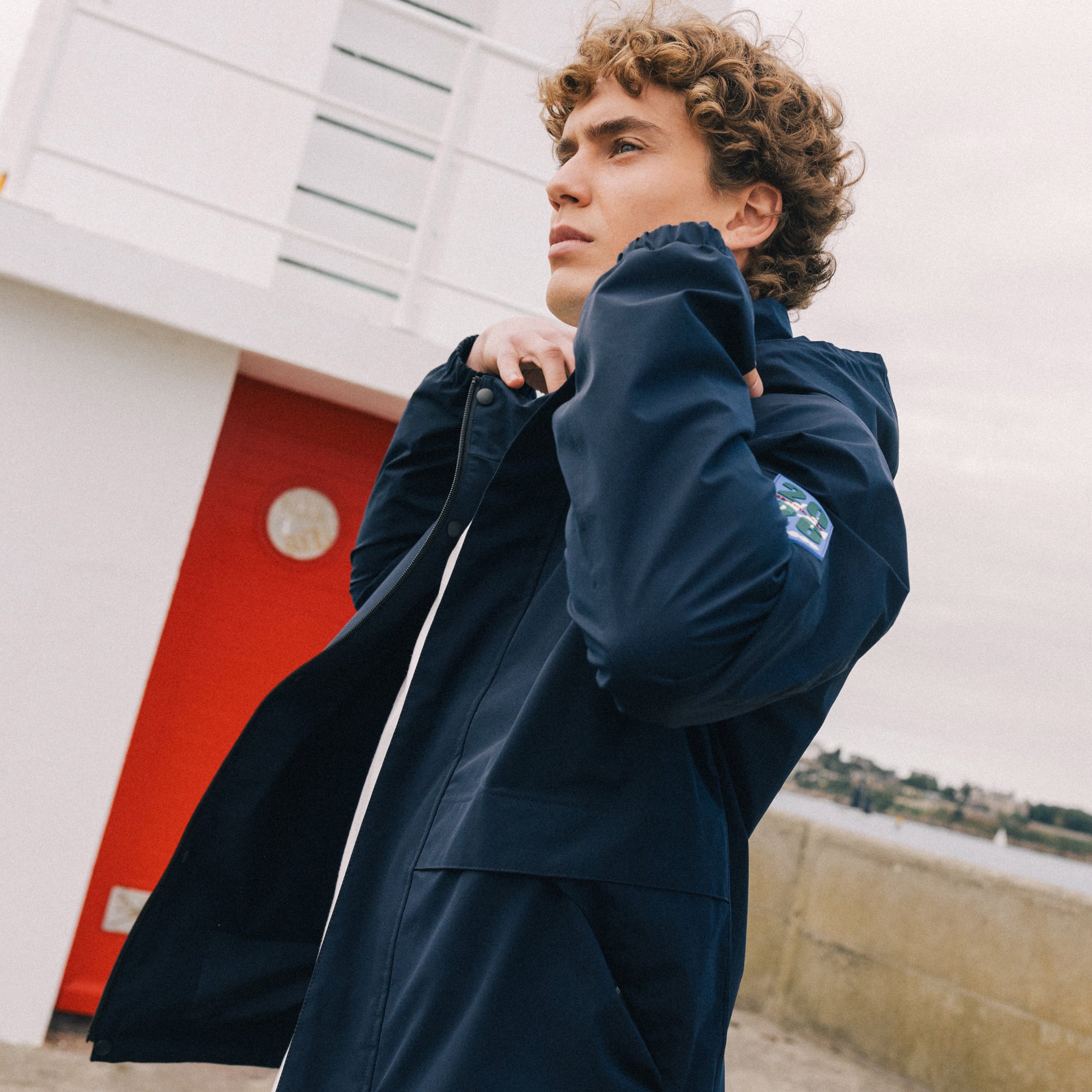 Blouson droit &agrave; capuche doubl&eacute; bleu marine homme