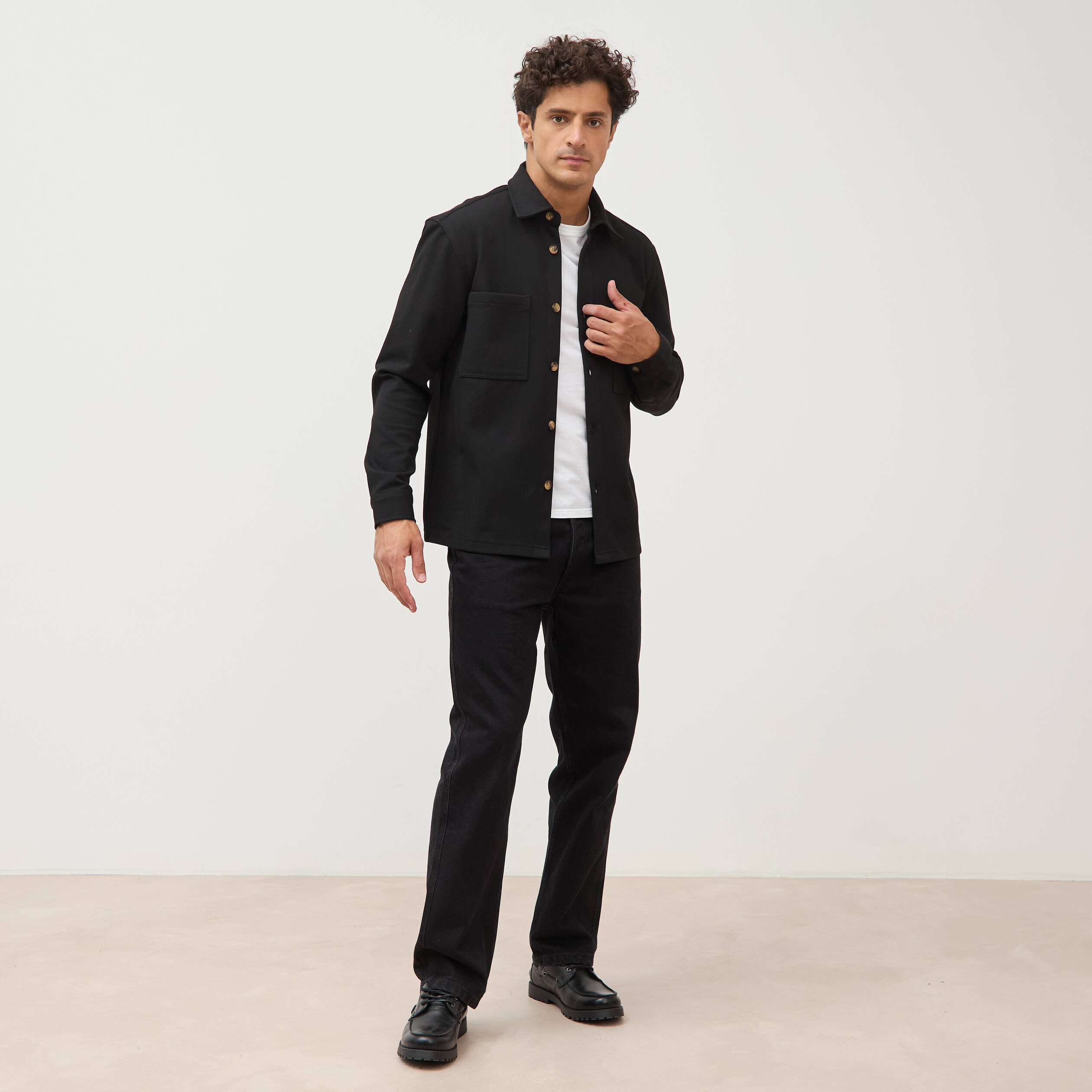Surchemise droite col am&eacute;ricain noir homme