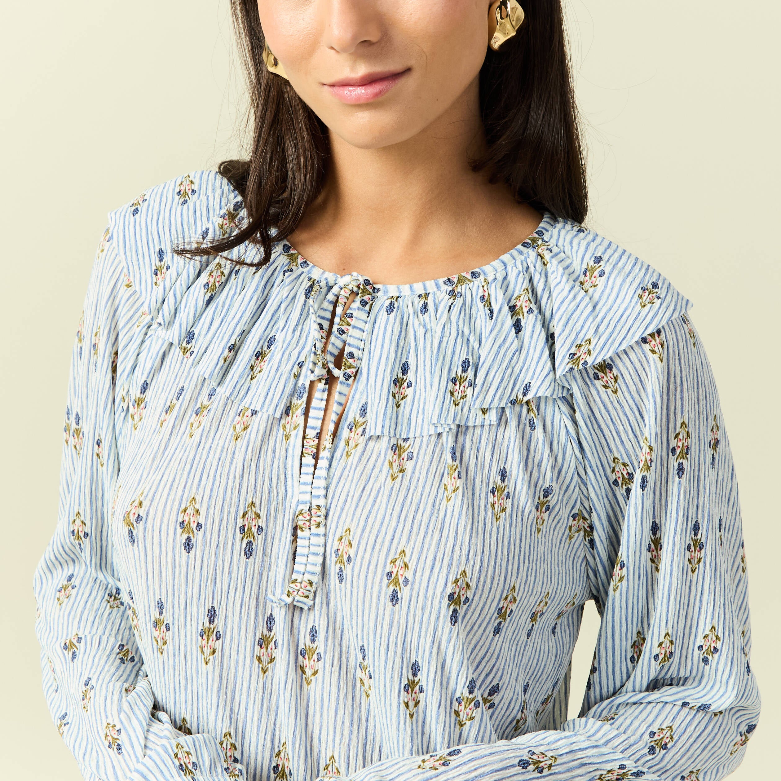 Blouse col rond manches longues bleu ciel femme