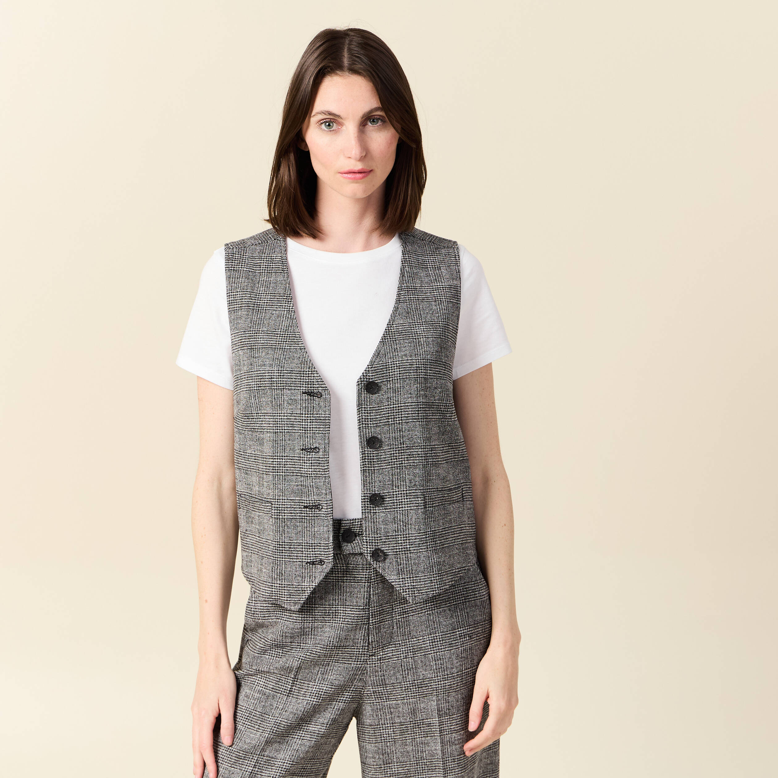 Gilet ajust&eacute; sans manches doubl&eacute; noir femme