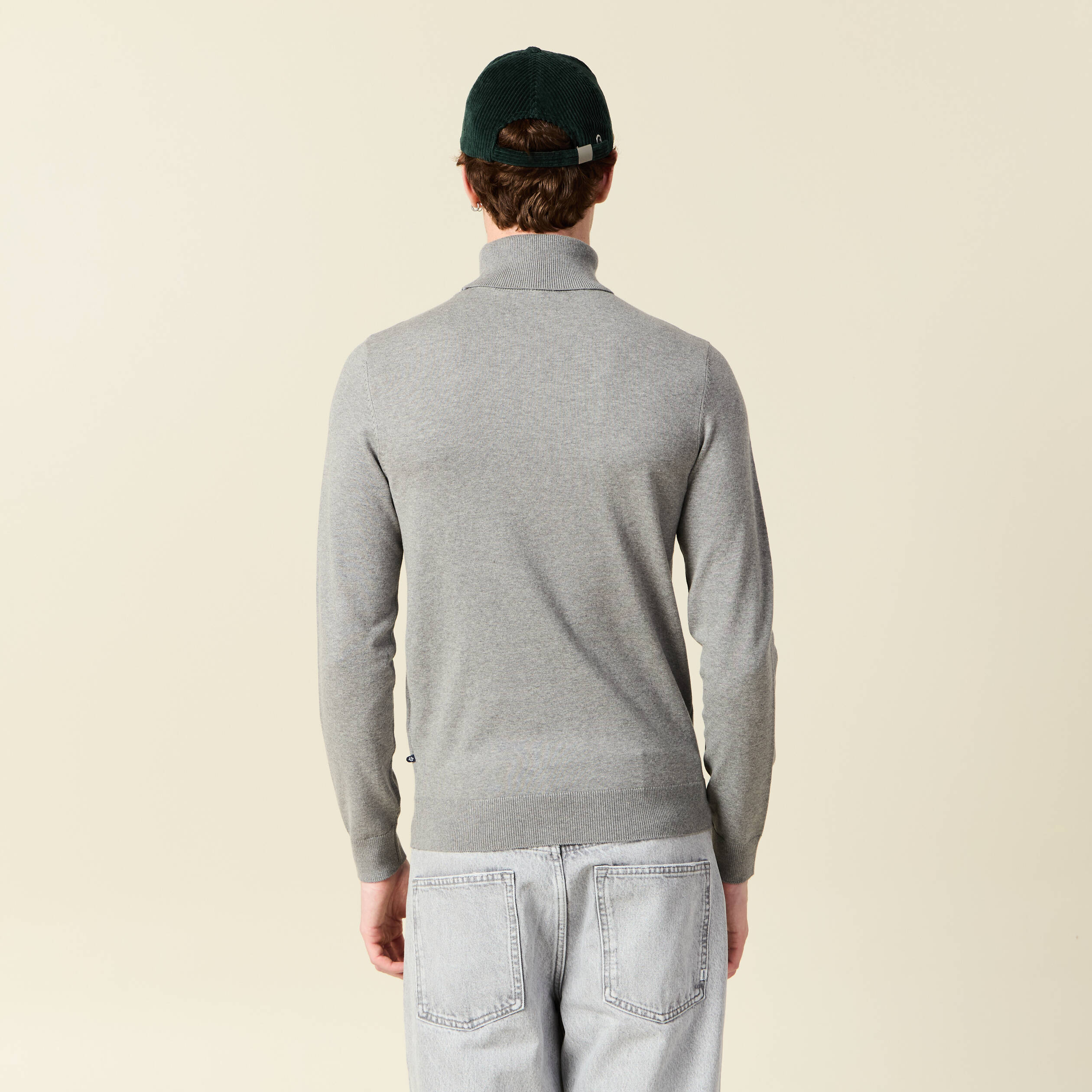 Pull droit court manches longues gris homme