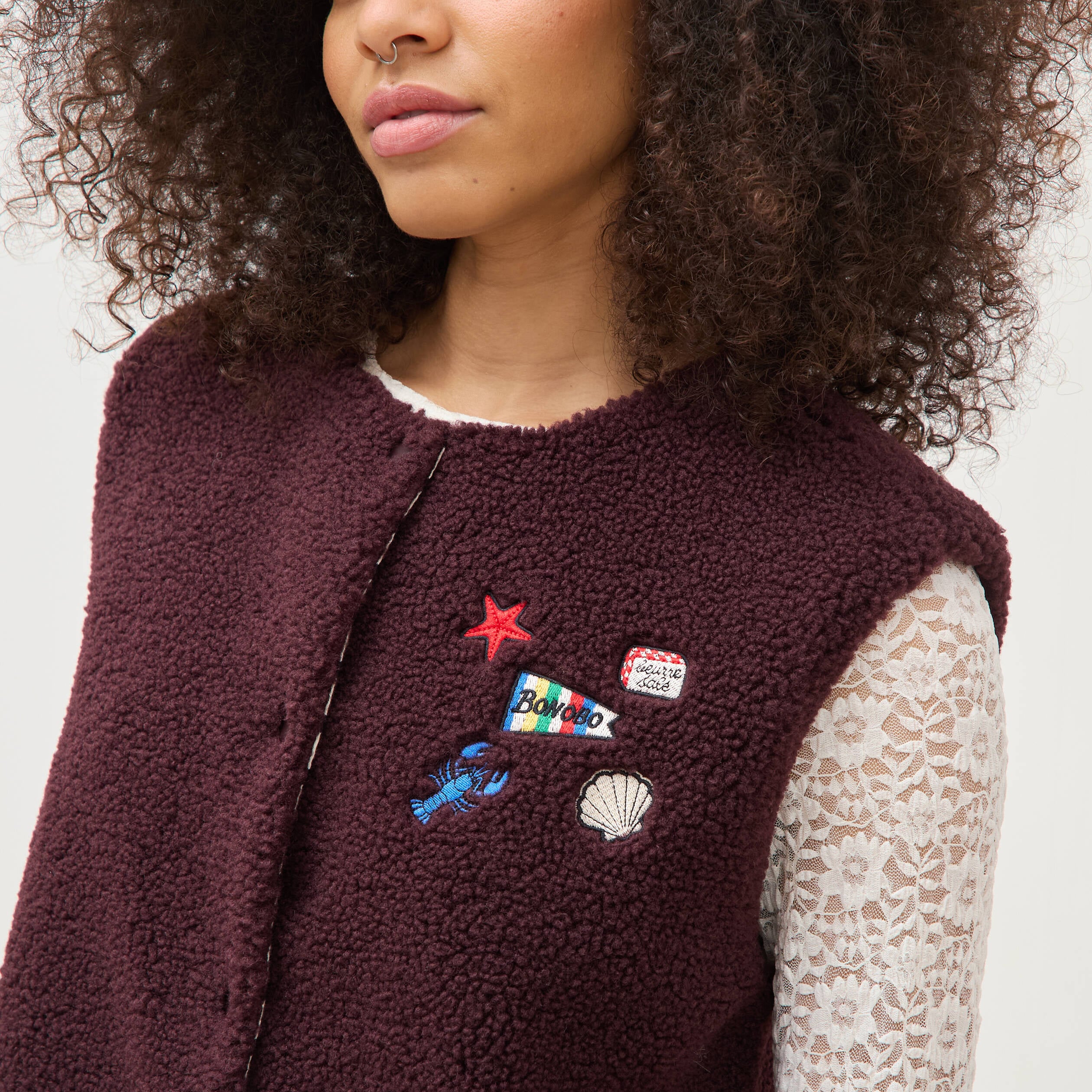 Cardigan droit sans manches doubl&eacute; bordeaux femme