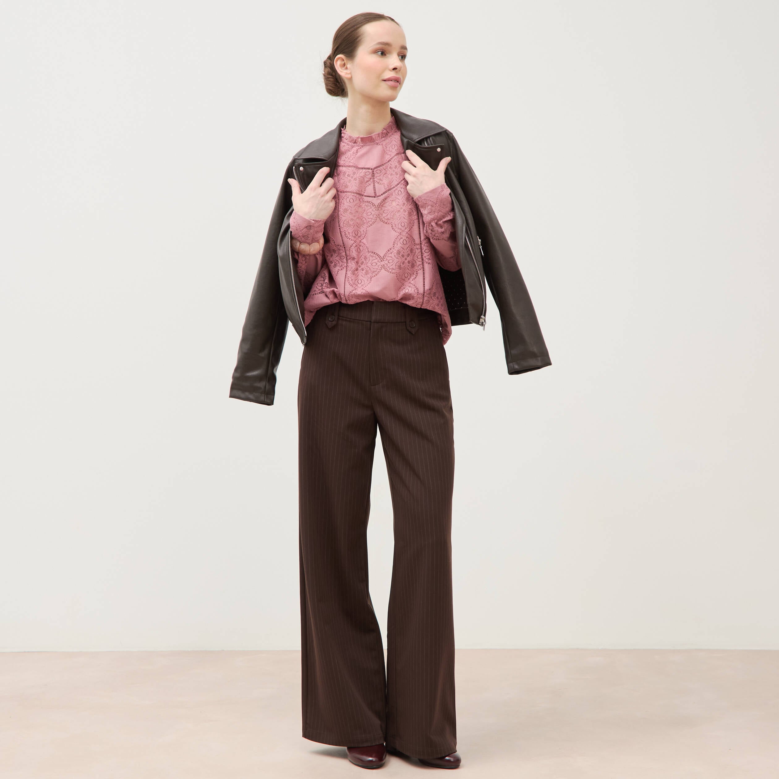Pantalon large taille haute fluide marron fonc&eacute; femme