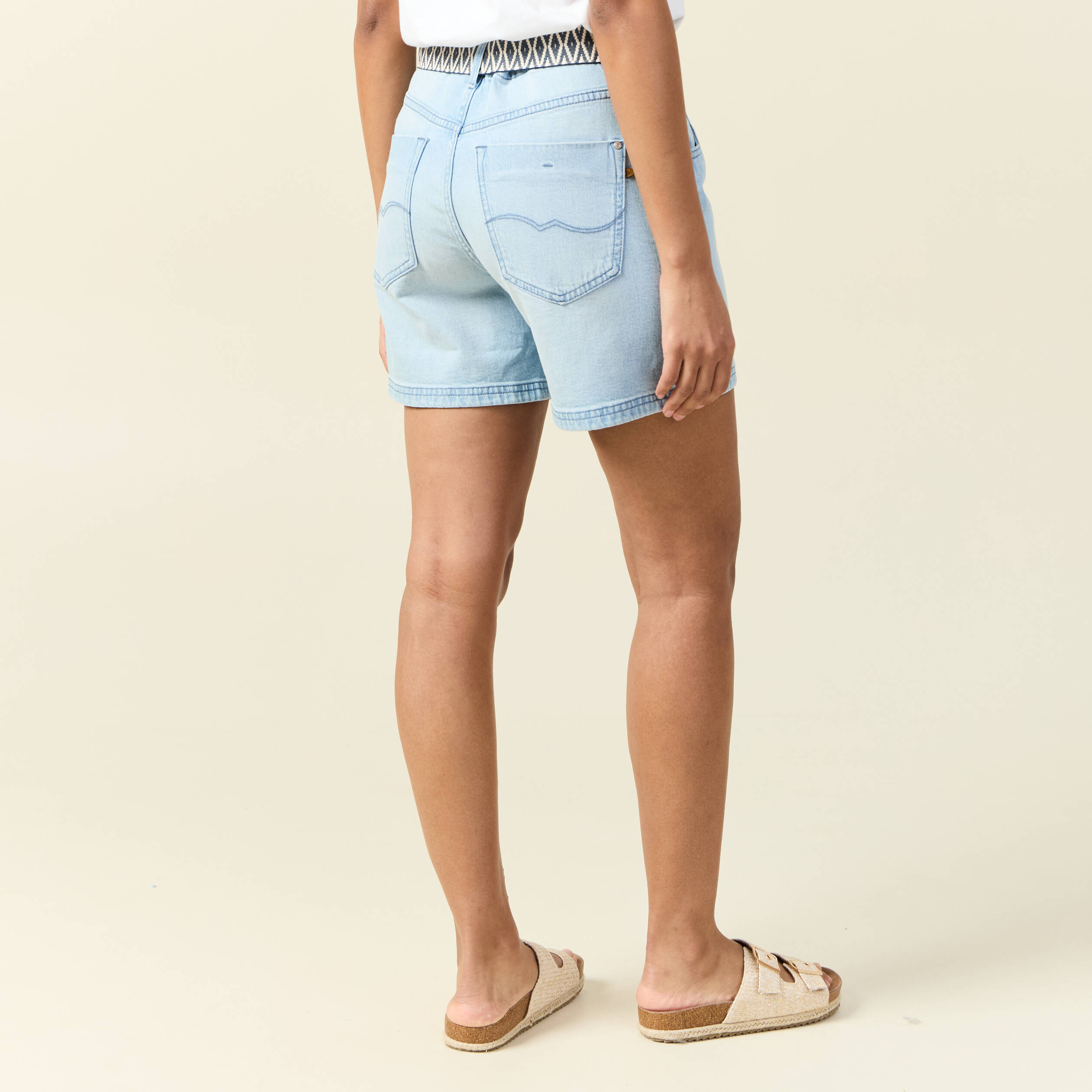 short boyfriend ceinture jean denim bleach femme Short boyfriend ceinturé jean denim bleach femme