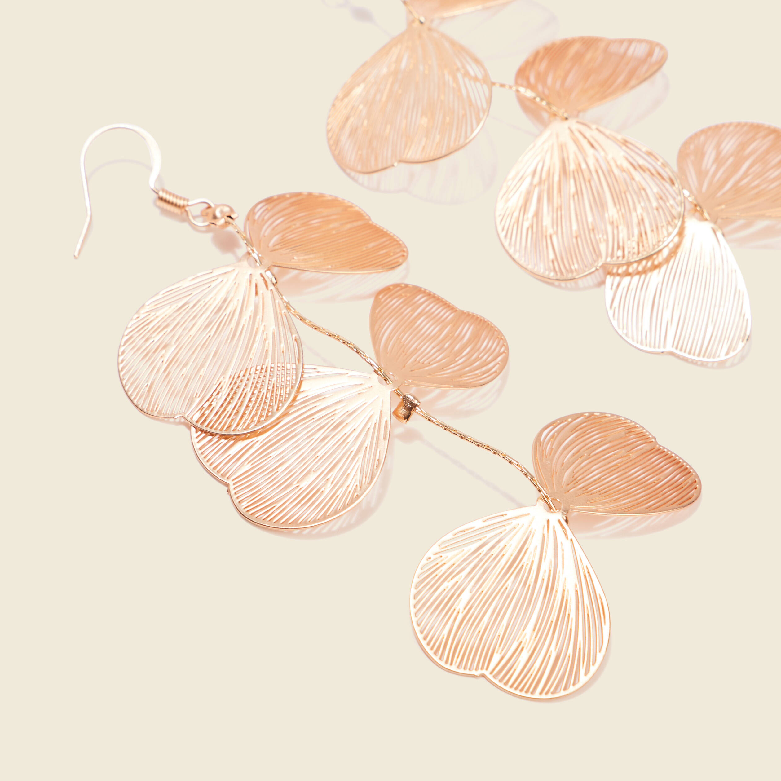 boucles doreilles pendantes couleur or femme Boucles d'oreilles pendantes couleur or femme