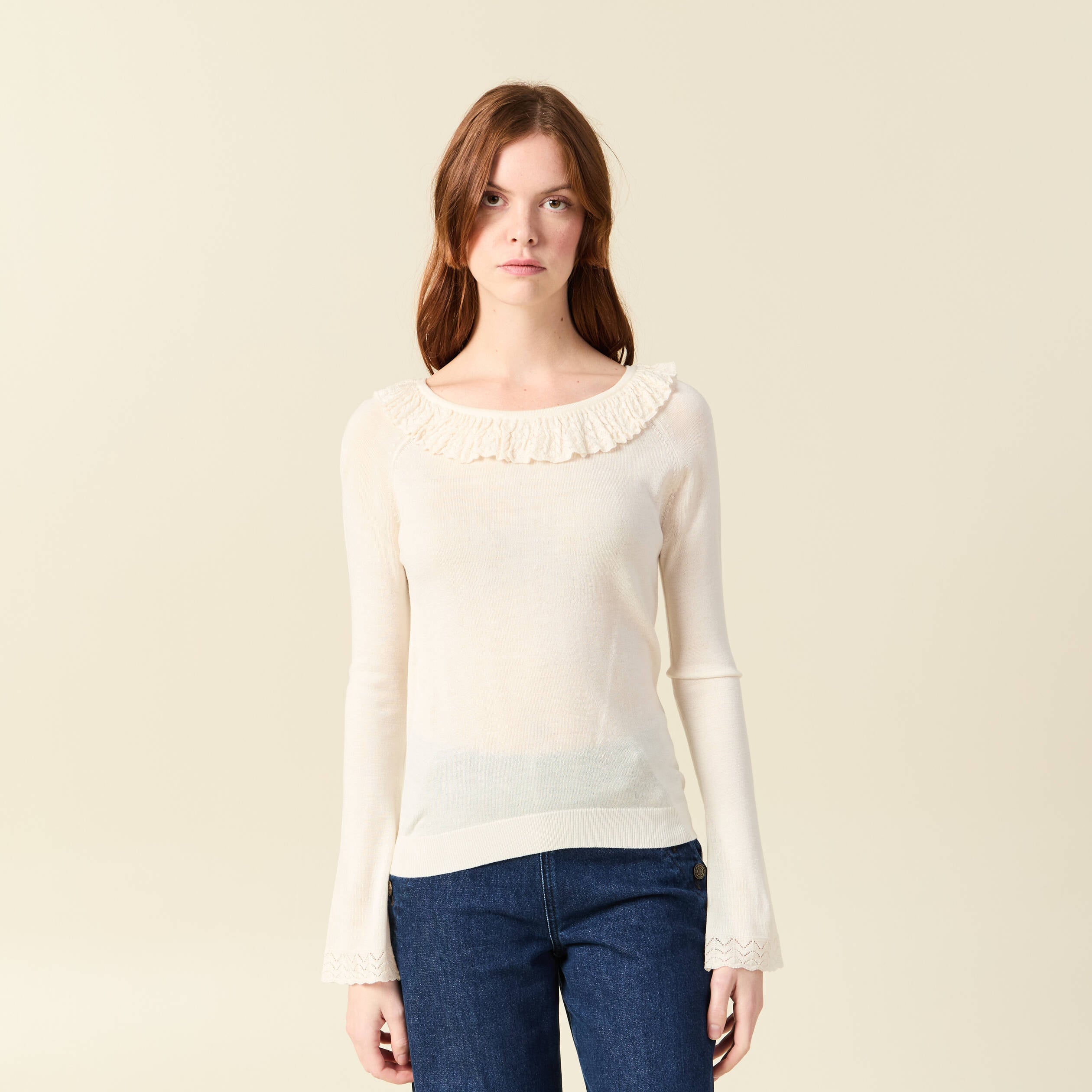 Pull col rond &agrave; volants manches longues ivoire femme