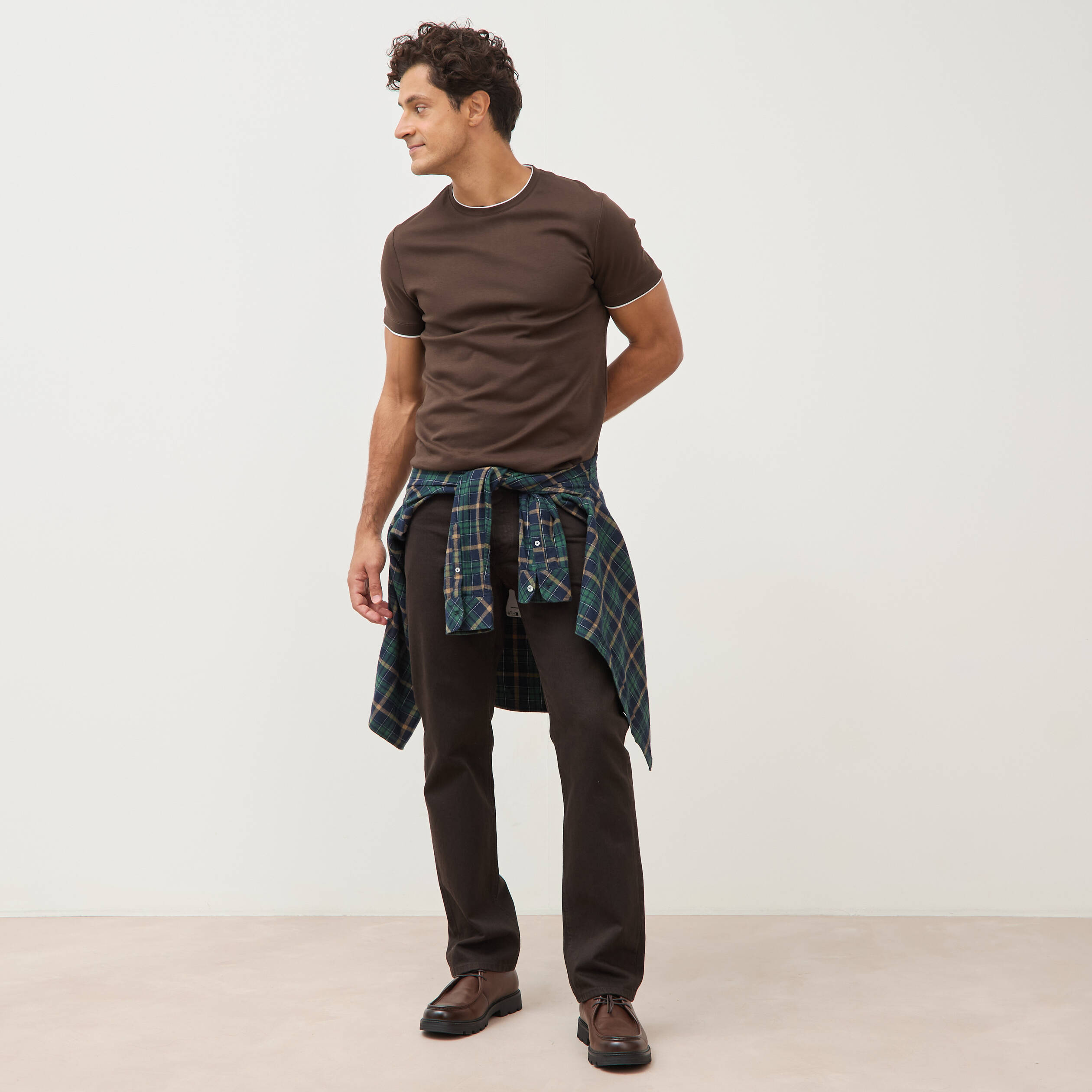 T-shirt droit col rond manches courtes marron homme