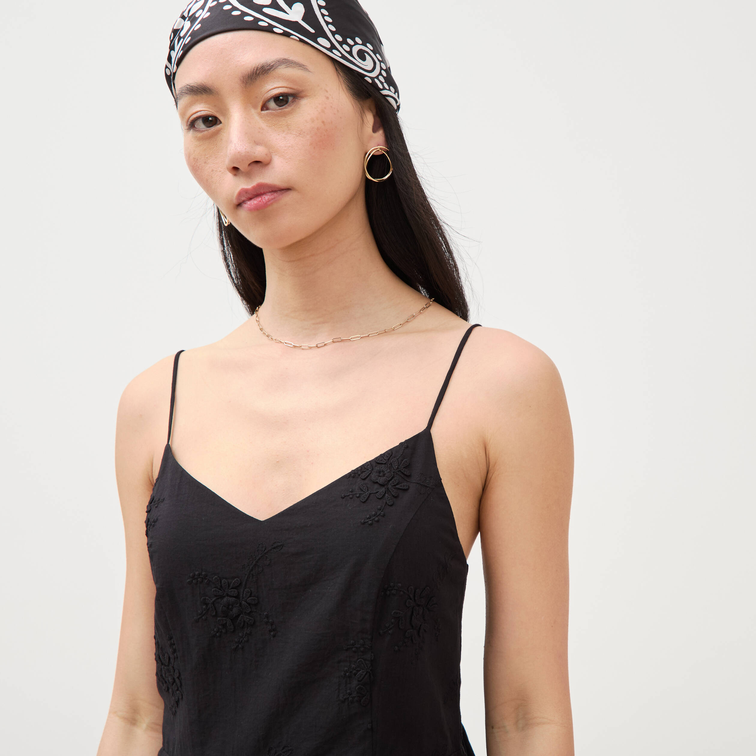 Robe col c&oelig;ur &agrave; bretelles en coton noir femme