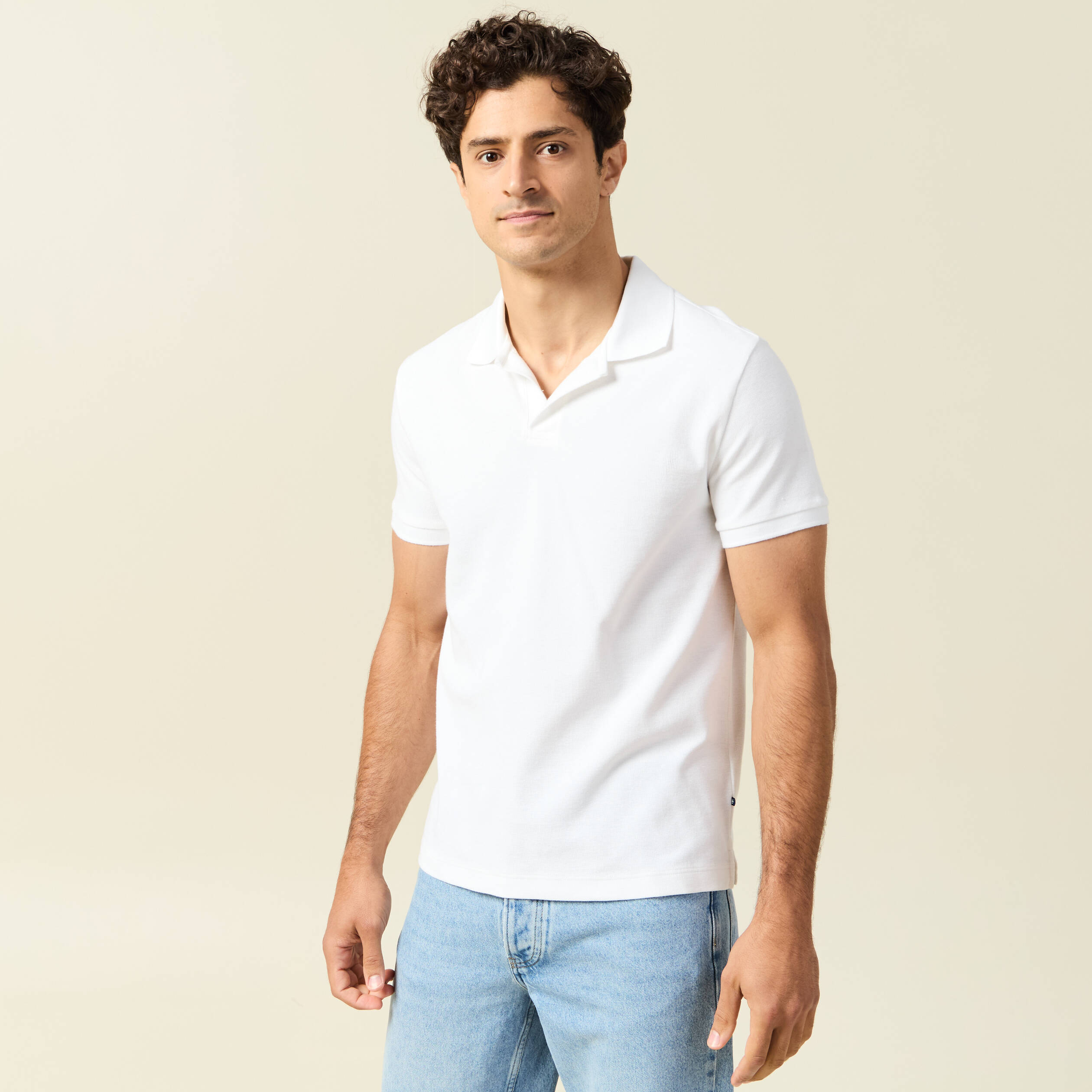 polo cintre col cubain manches courtes blanc homme Polo cintré col cubain manches courtes blanc homme