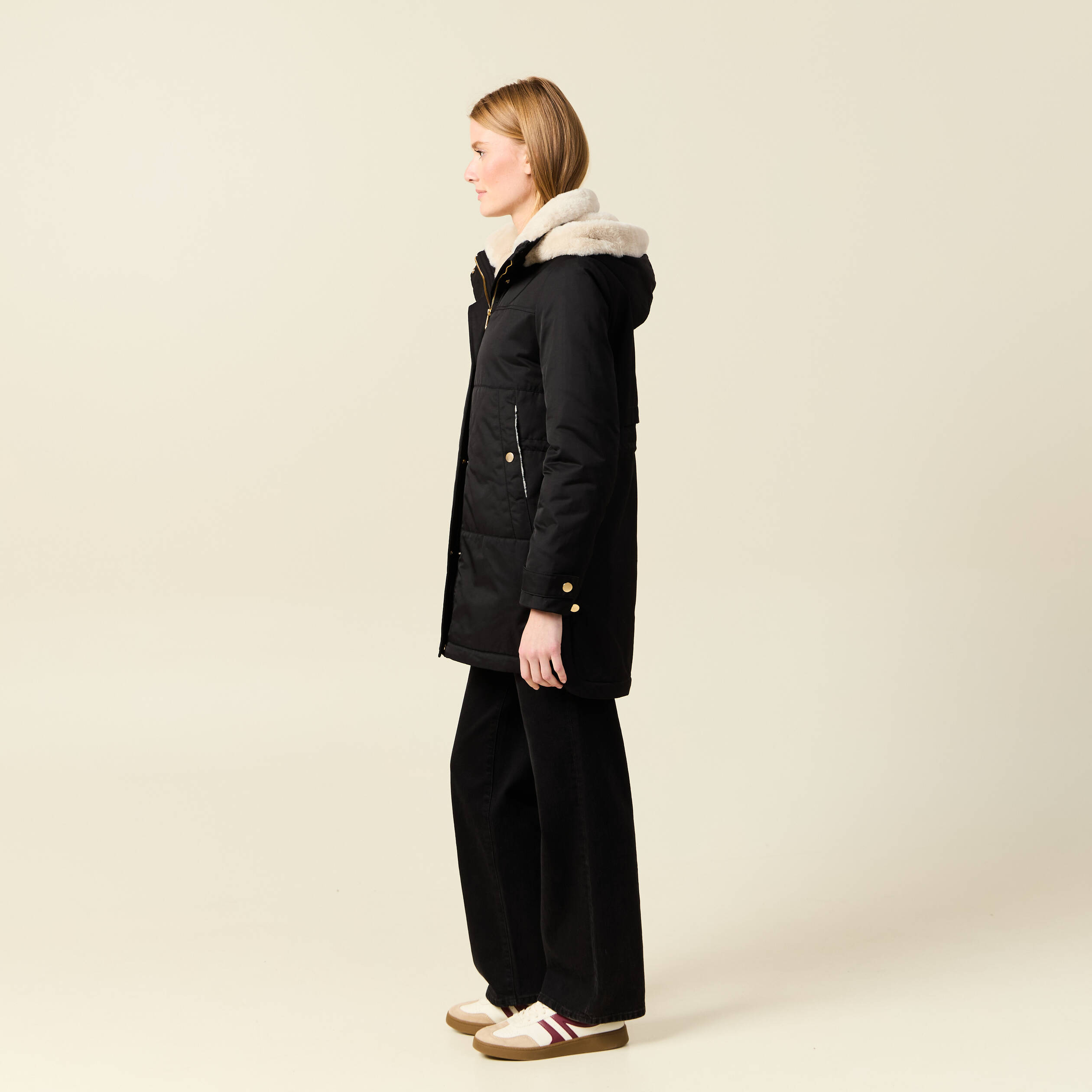 Parka droite &agrave; capuche noir femme