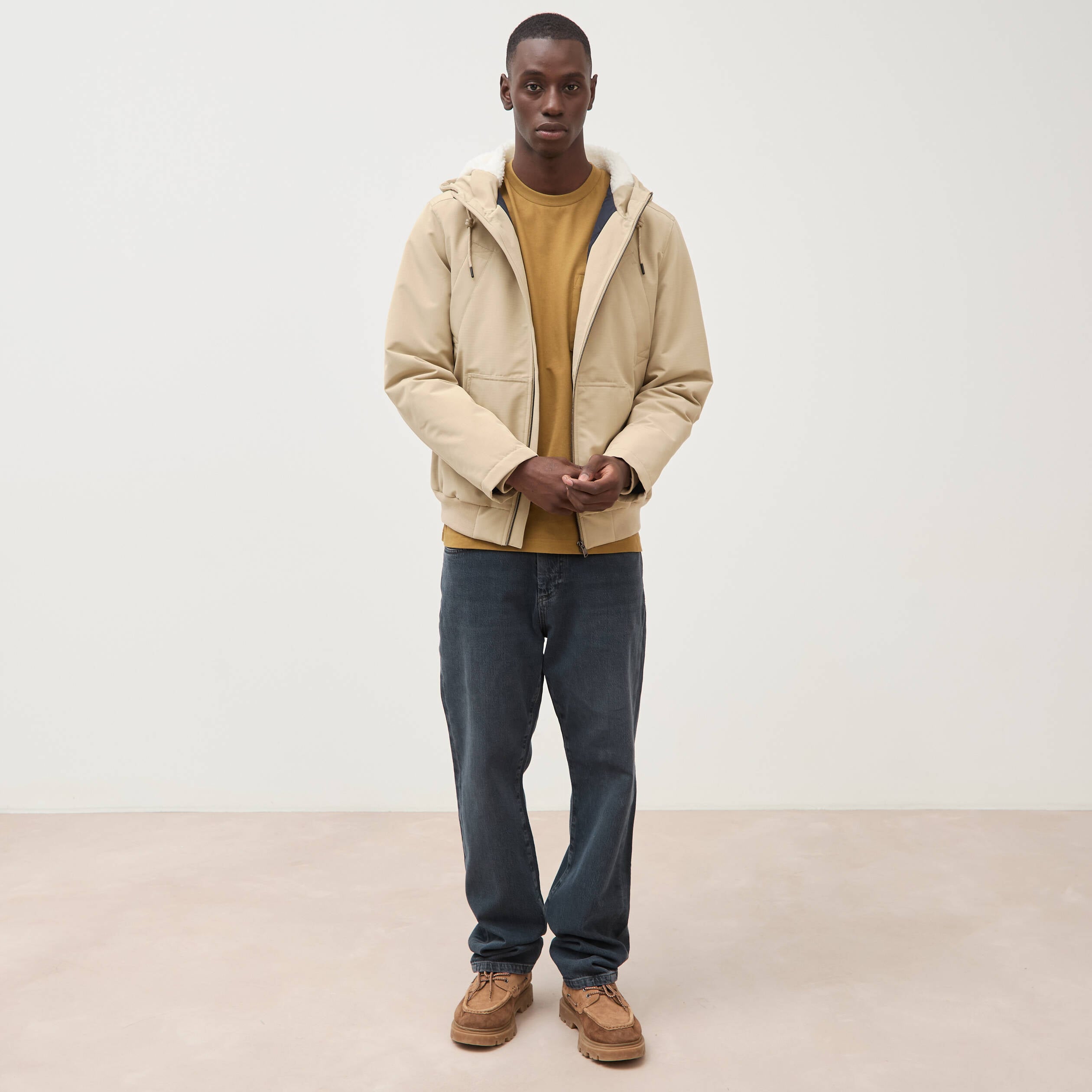Parka courte &agrave; capuche beige homme