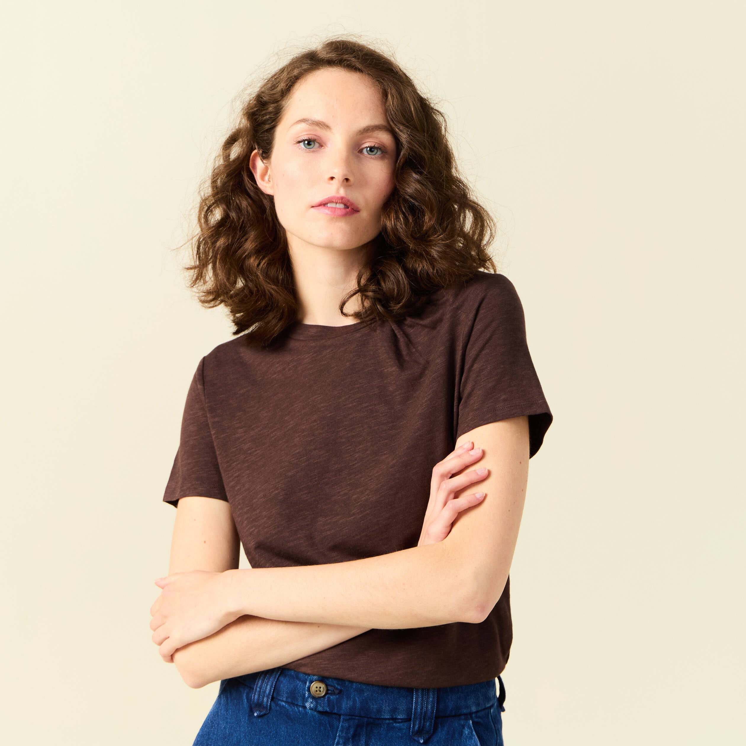 T-shirt col rond manches courtes coton marron foncé femme | La Halle