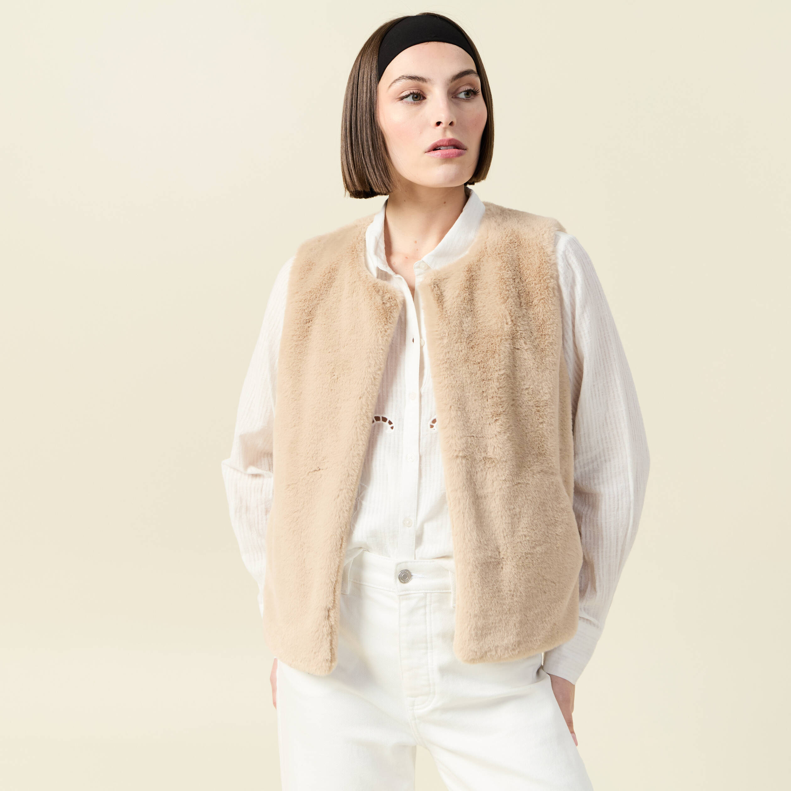Gilet sans manches doubl&eacute; beige femme