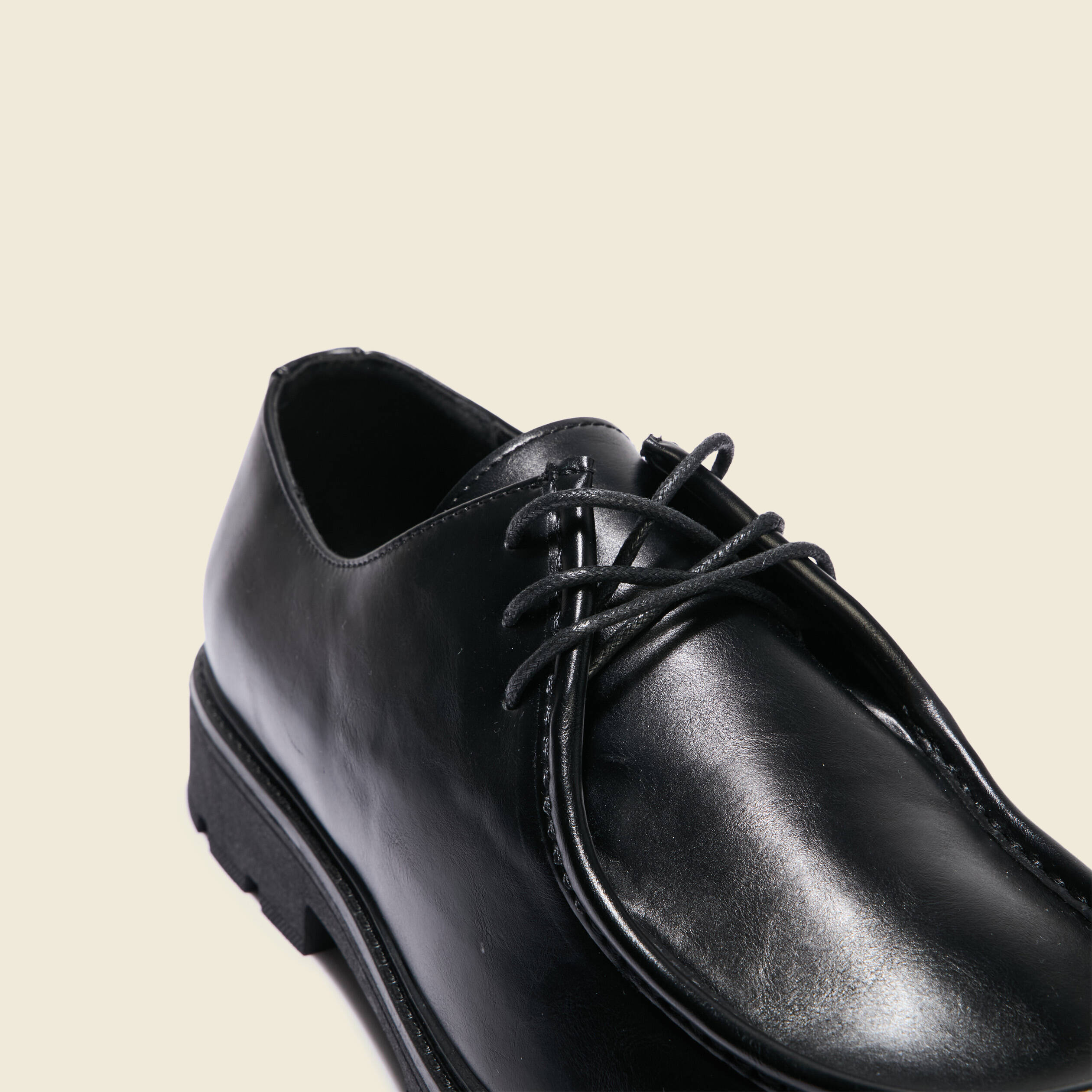 Derby à semelle crantée noir homme