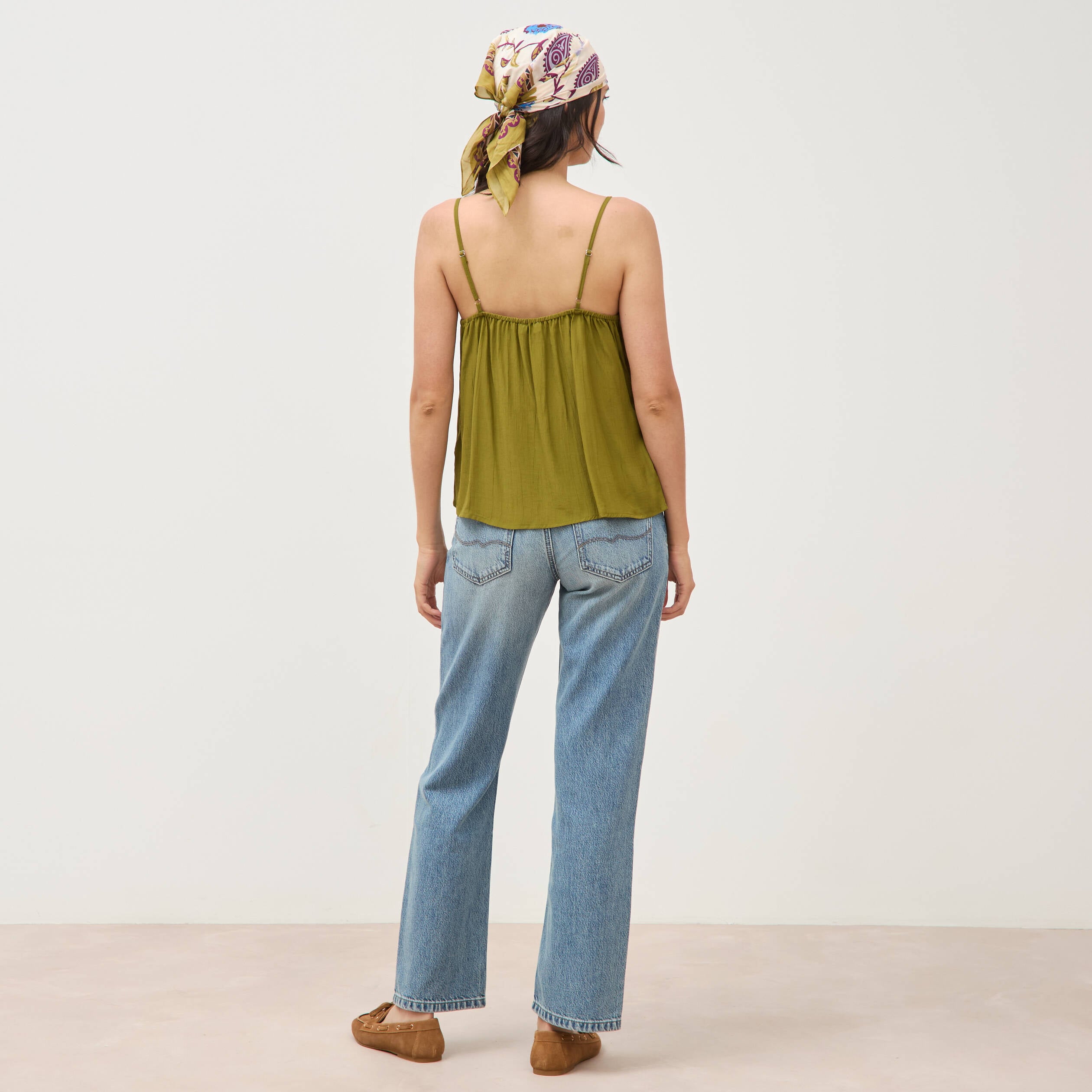 Caraco col v bretelles brod&eacute; vert kaki femme