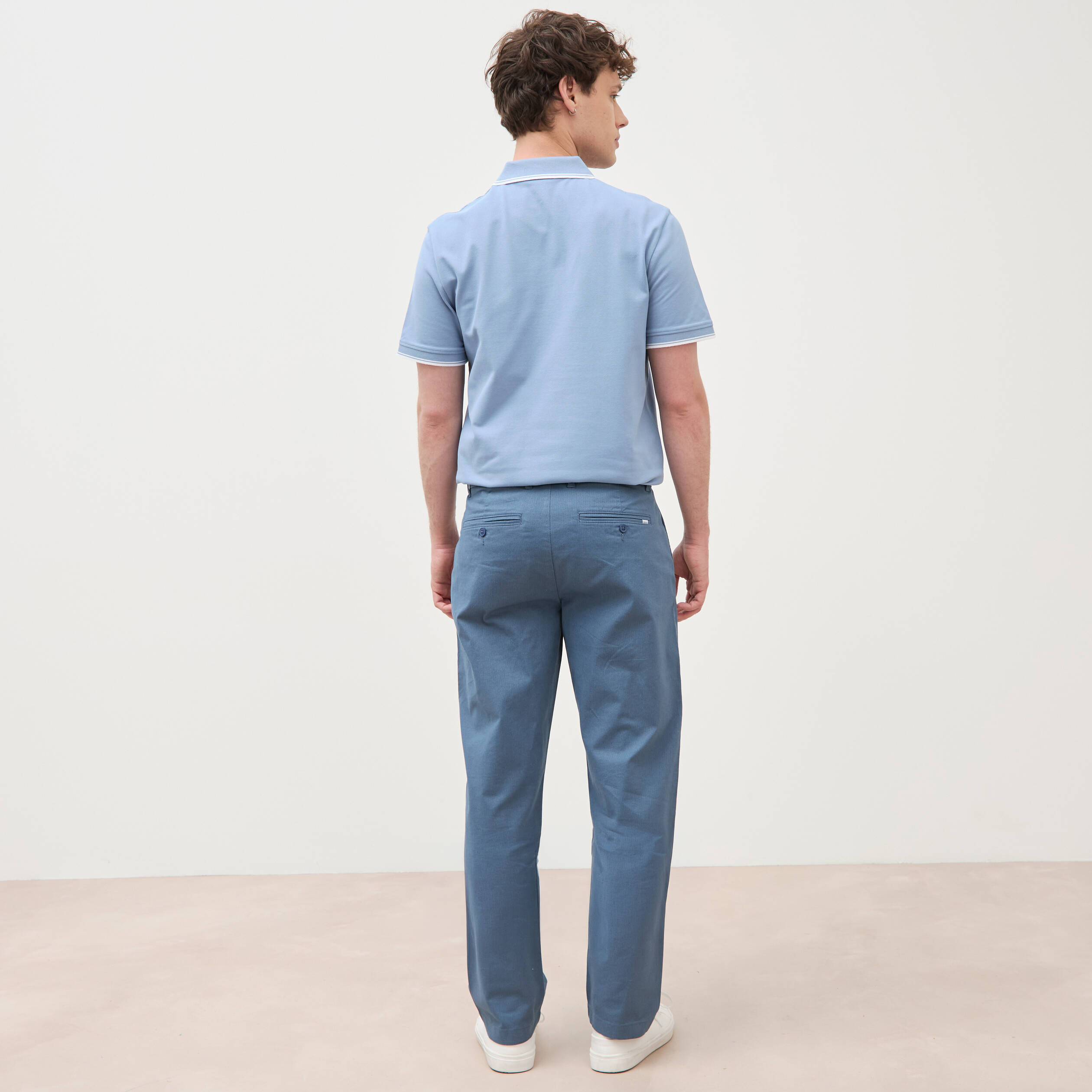Pantalon regular longueur 32 bleu fonc&eacute; homme