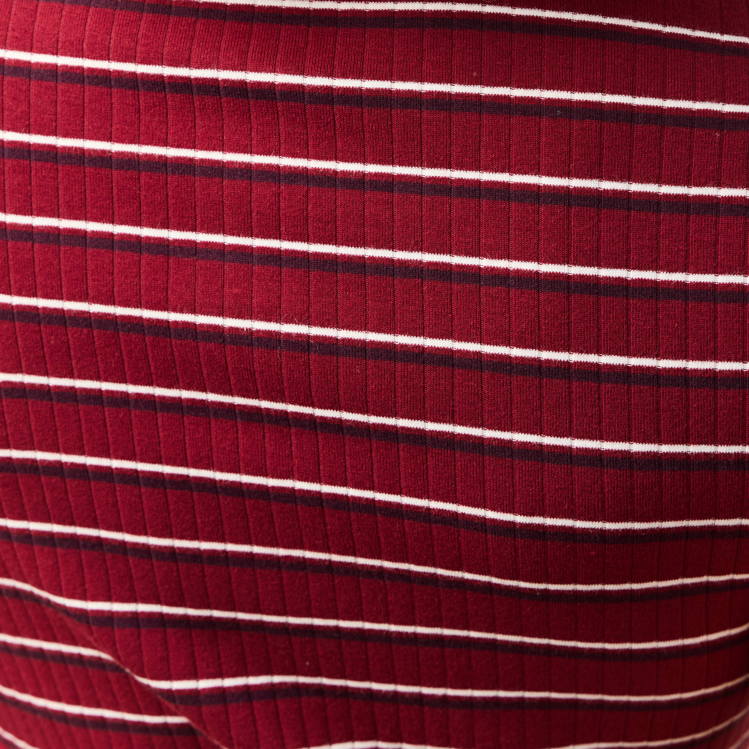 T-shirt cintr&eacute; manches courtes rouge cerise femme