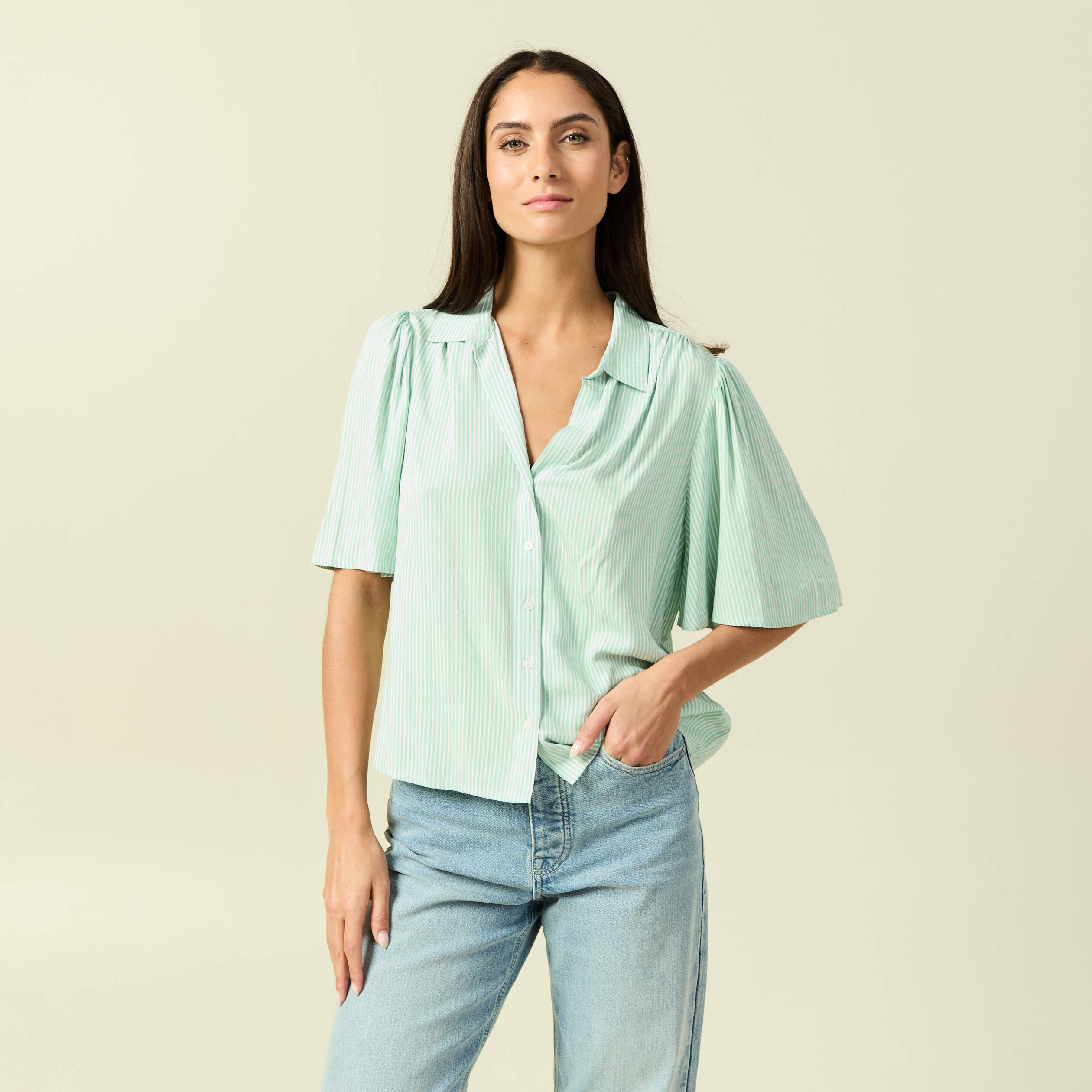 Chemise manches courtes vert pastel femme